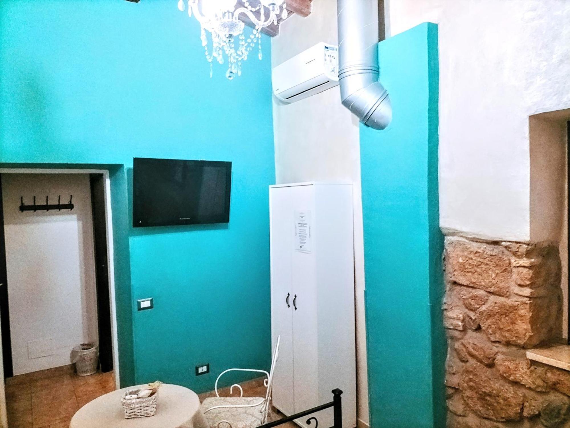 Single Room Private Bathroom
