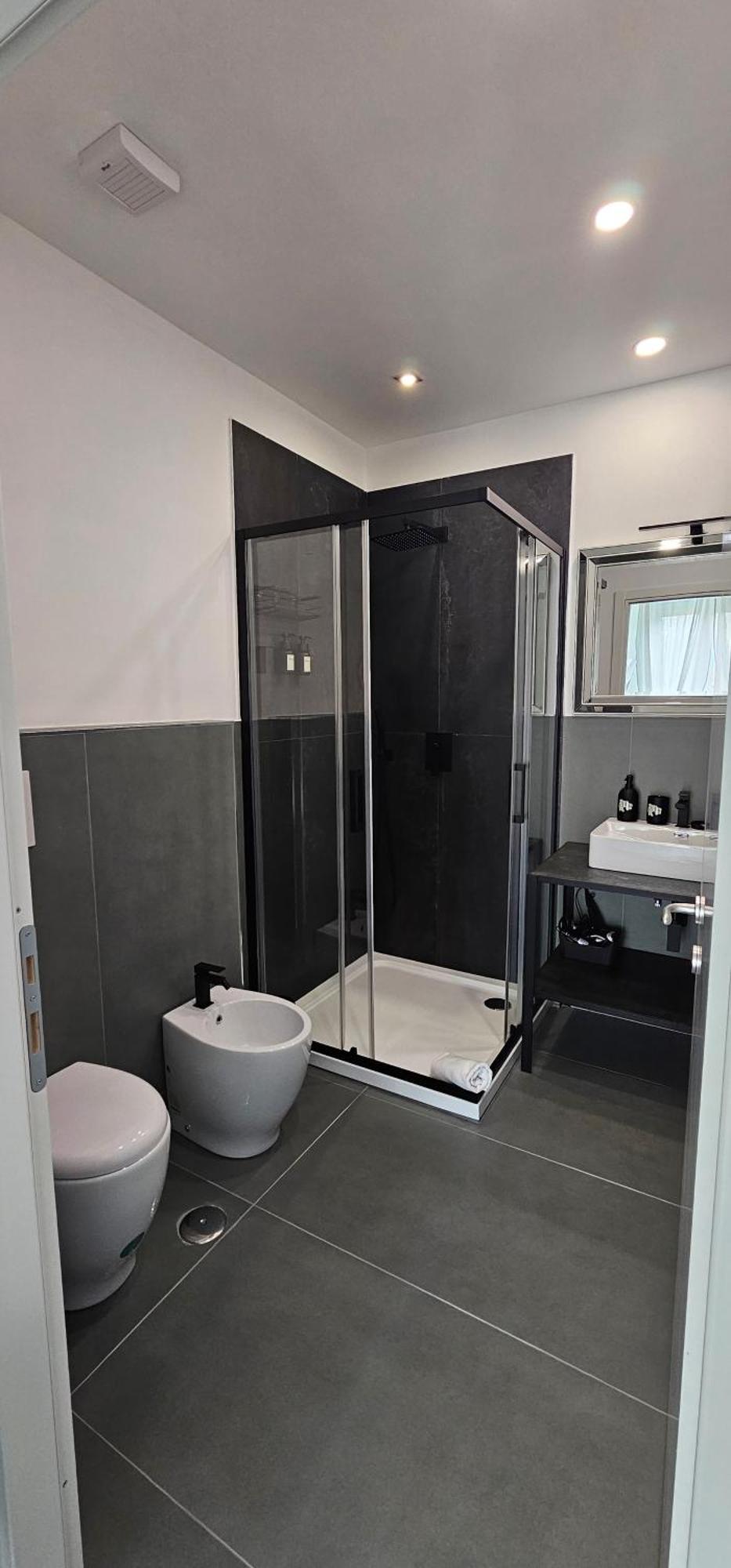 Double or Twin Room Private Bathroom