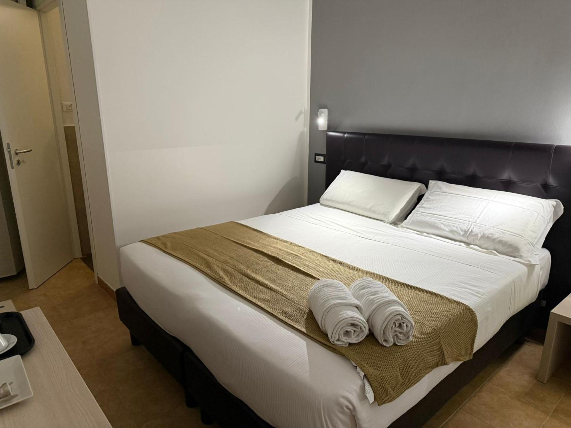 Double or Twin Room,1630871304:JPEG