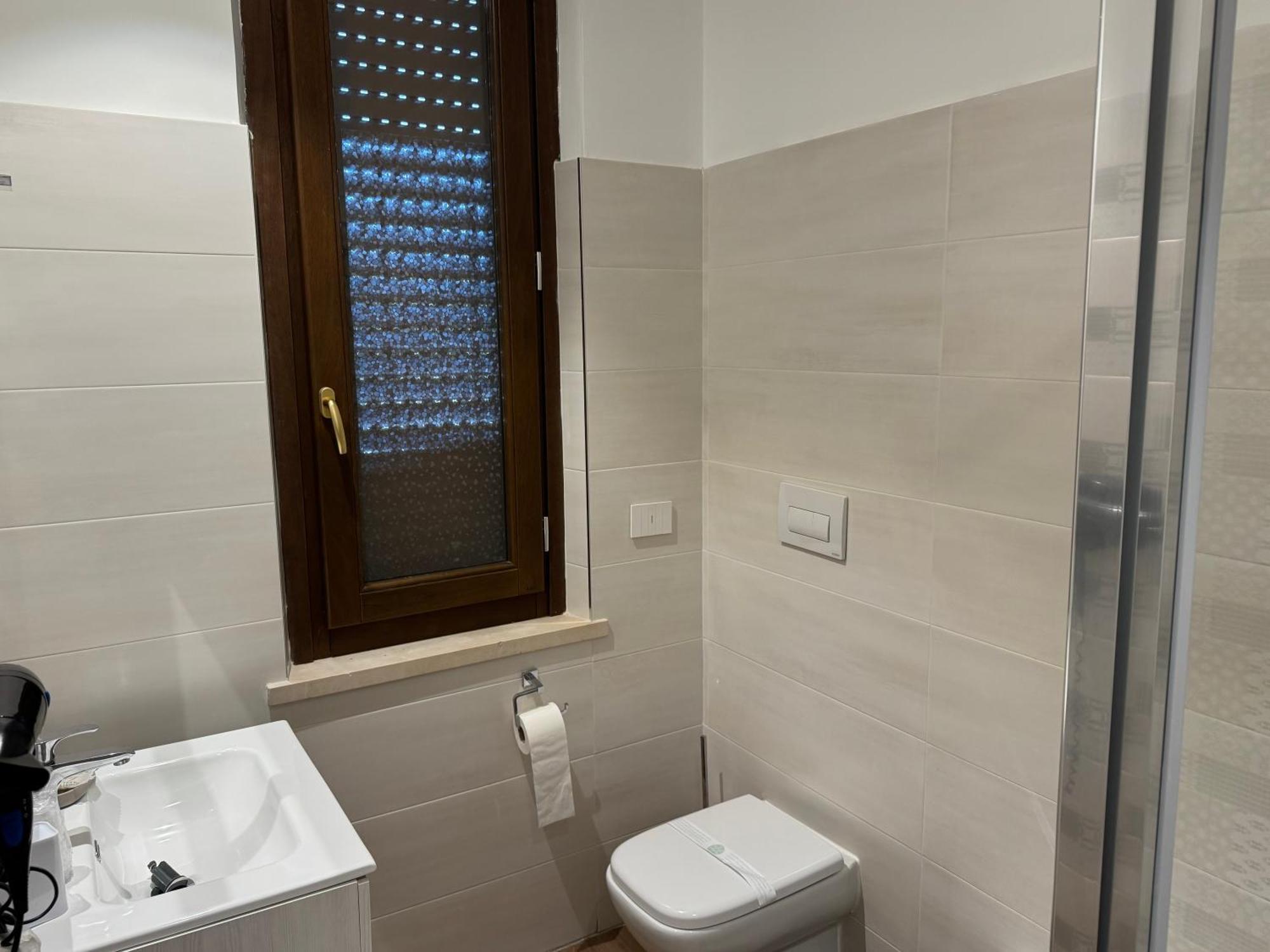 Double Room with Private Bathroom,1630938455:JPEG