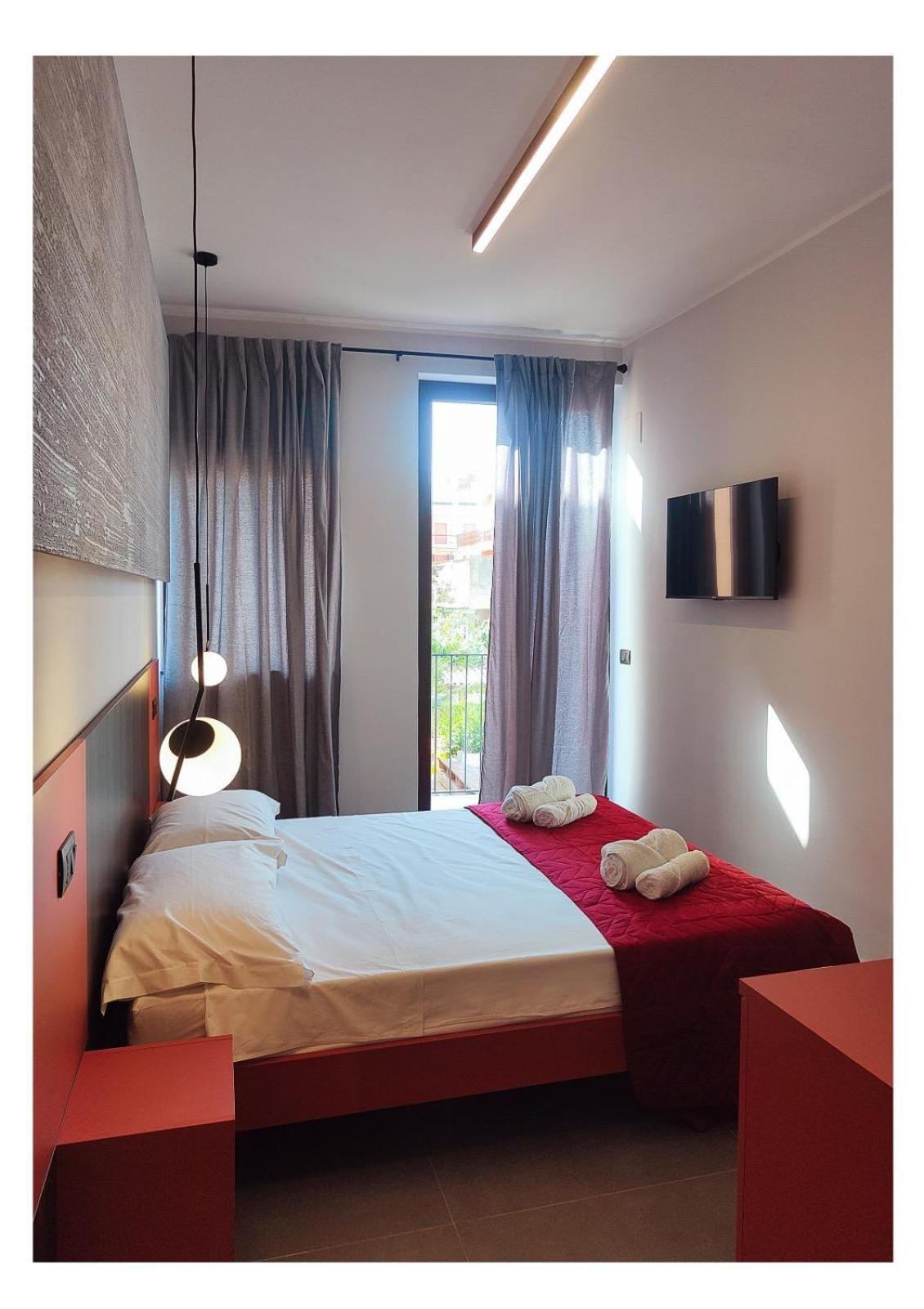 Deluxe Double Room with Balcony,1632089617:JPEG