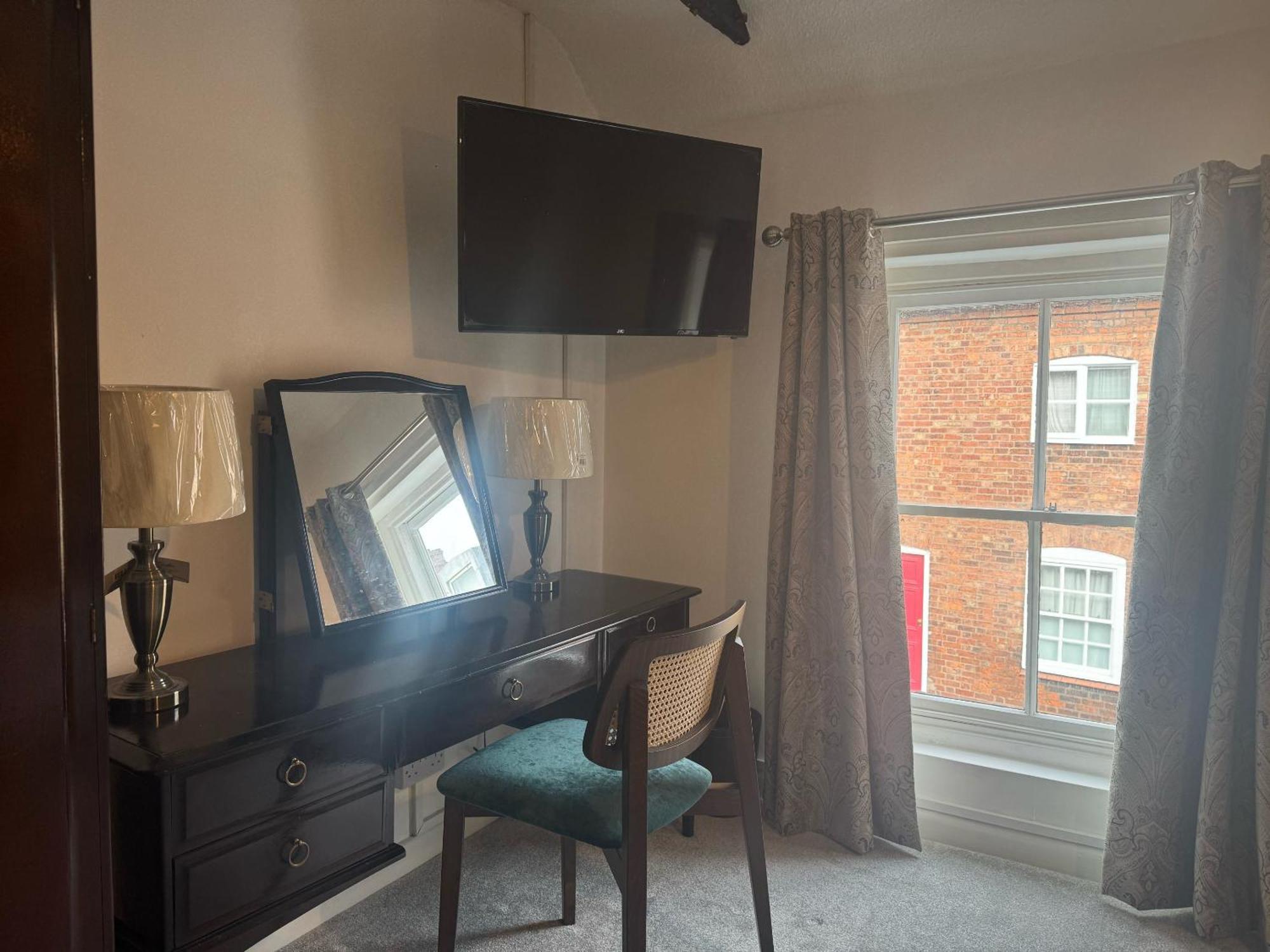 Quadruple Room with Bath,1632145219:JPEG