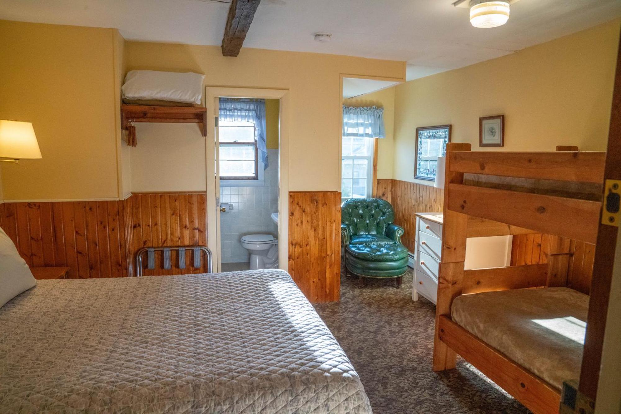 Queen Room with Bunk Bed
