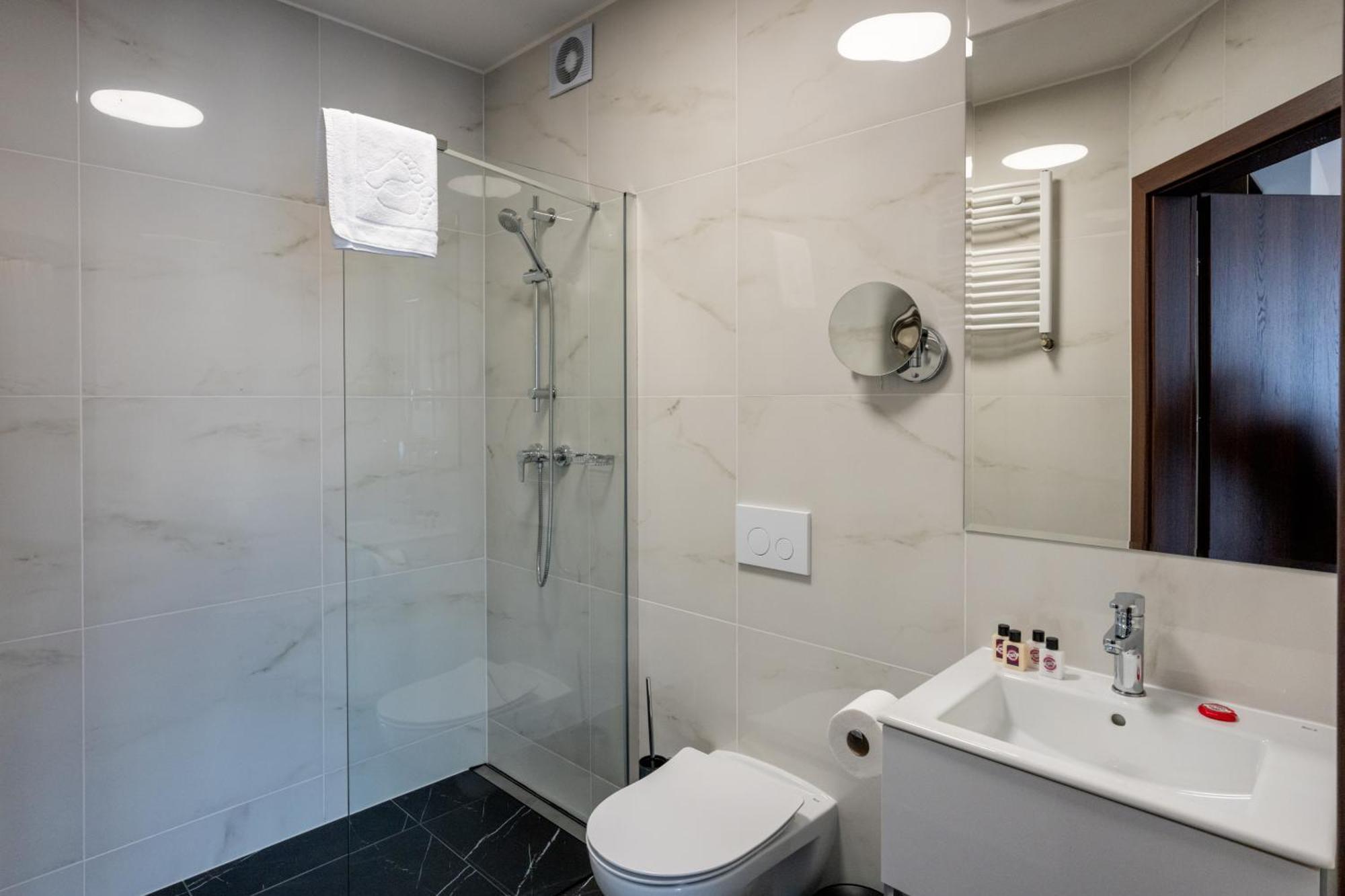 Double Room - Disability Access,1632949743:JPEG