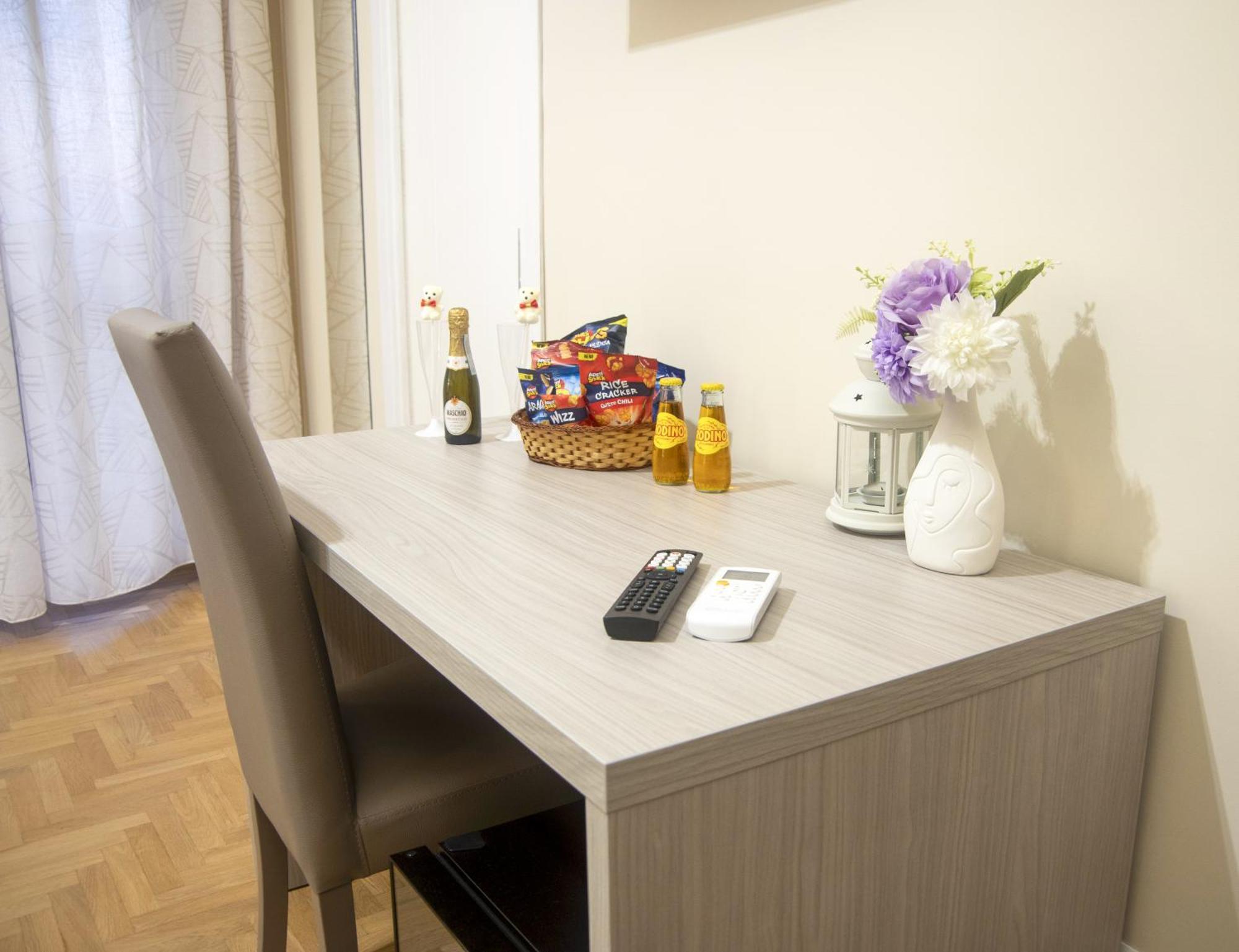 Large Double or Twin Room