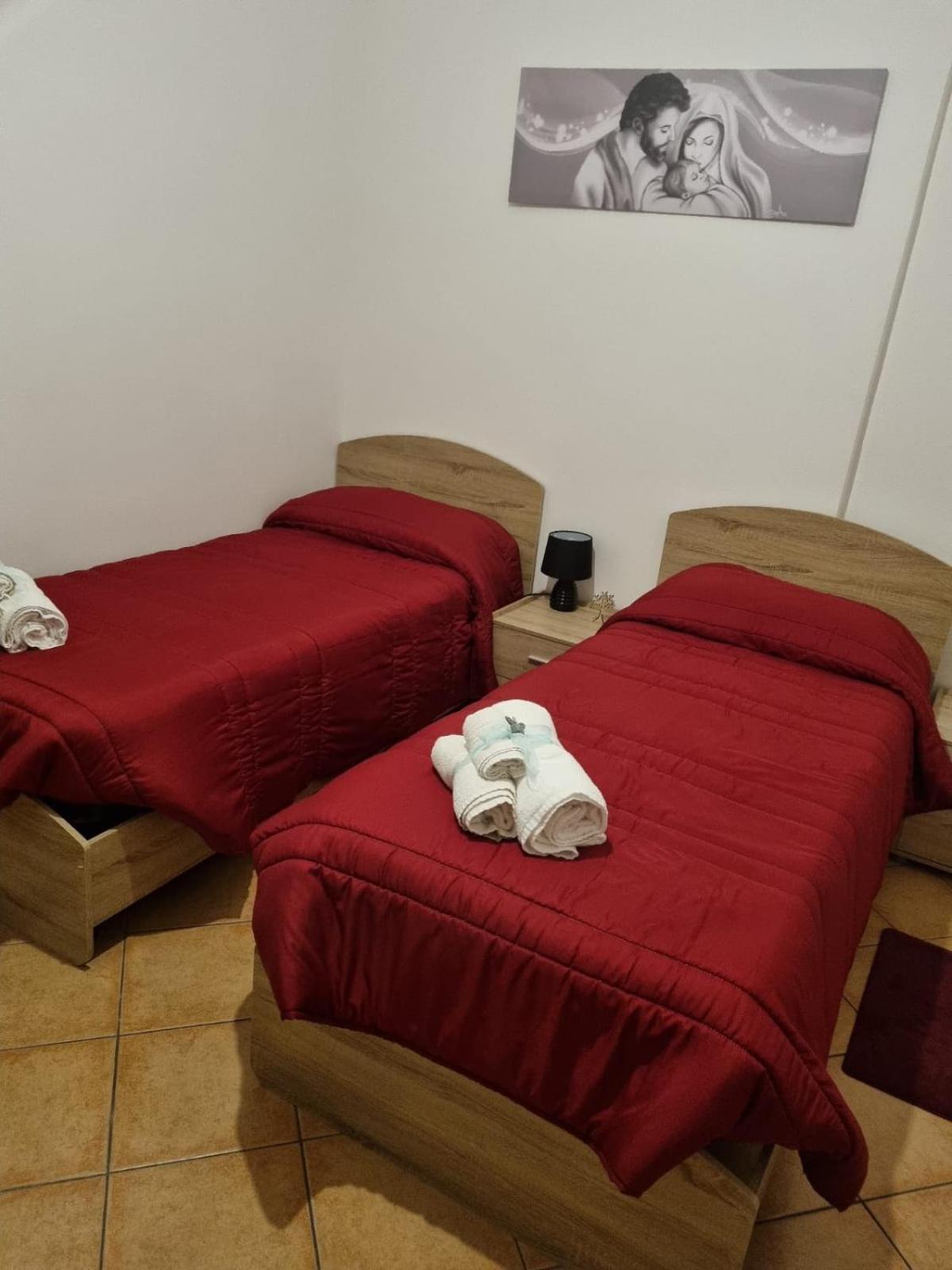 Camera Doppia con Letti Singoli