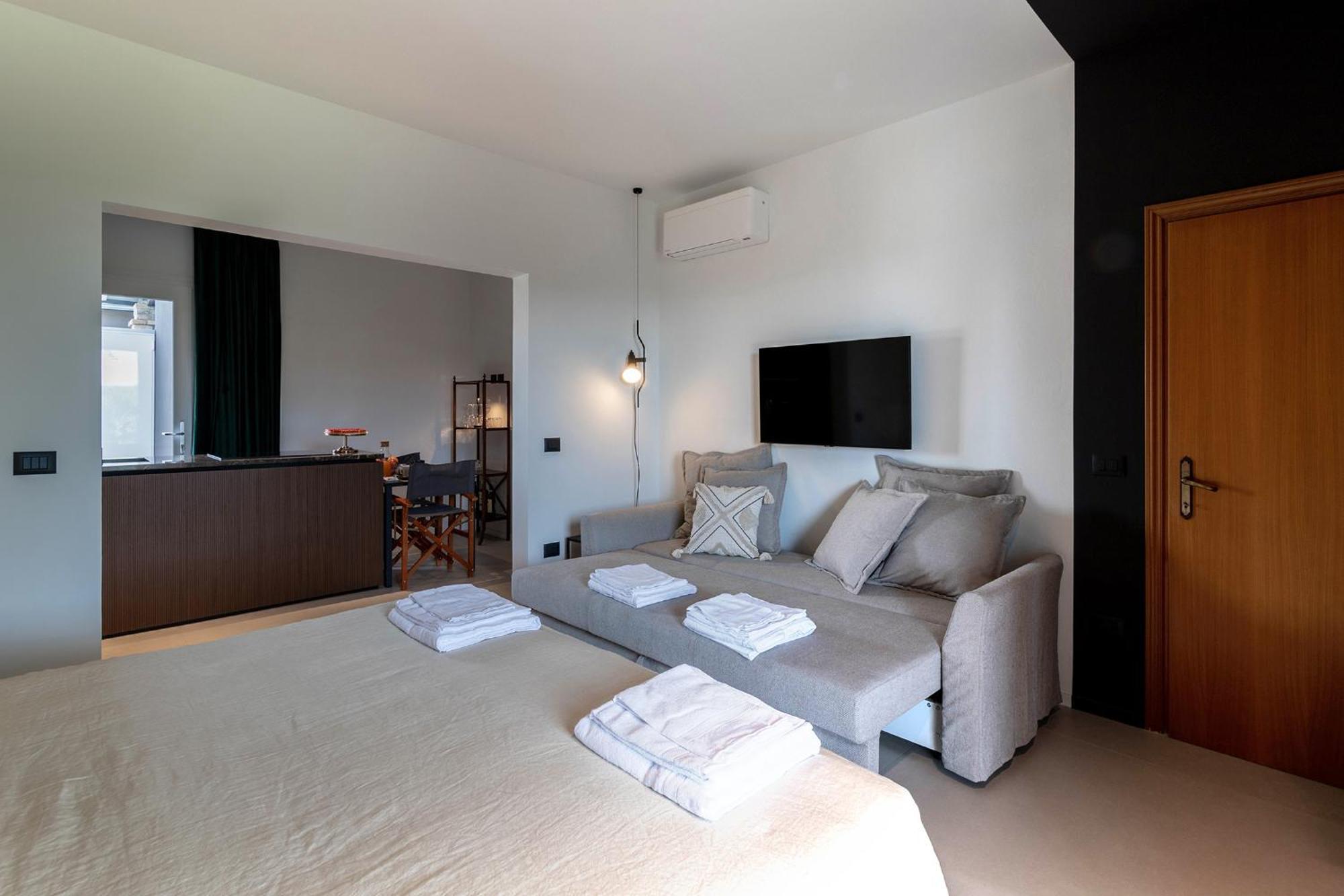 Triple Room Private Bathroom