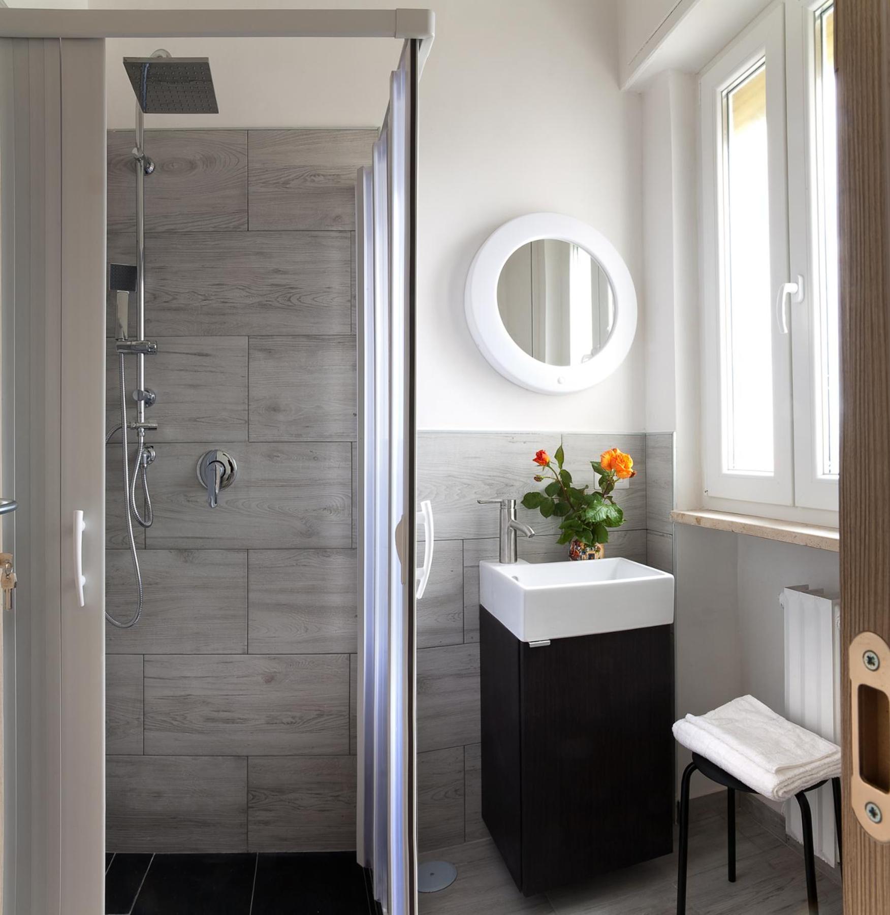 Double Room Private Bathroom