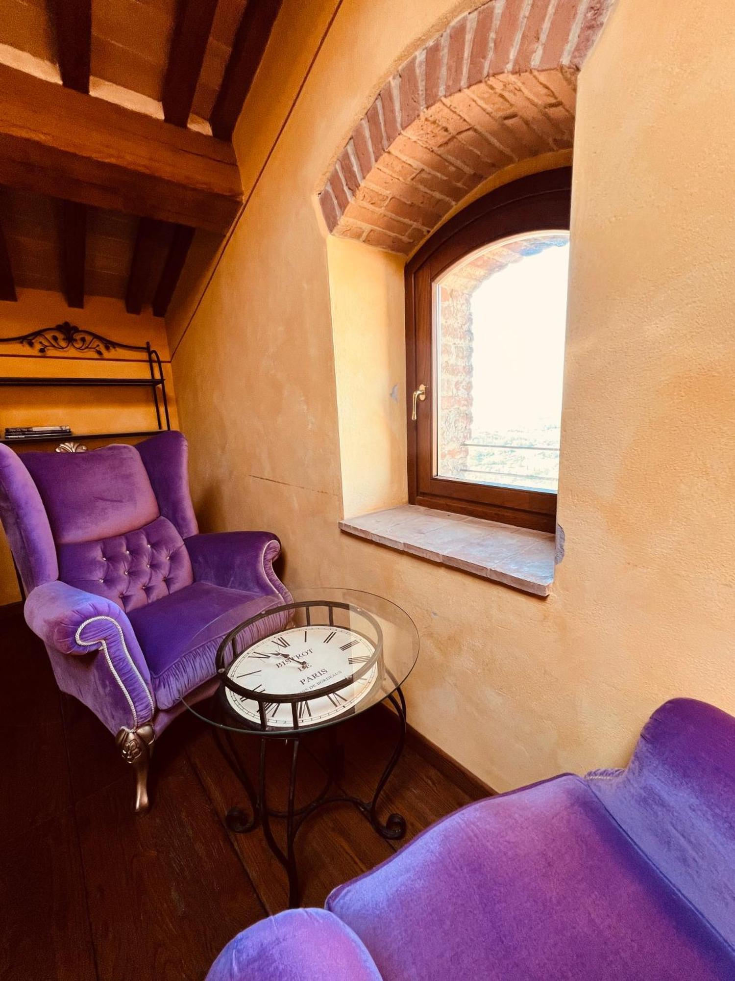 Deluxe Suite with Spa Bath,1637580483:JPEG