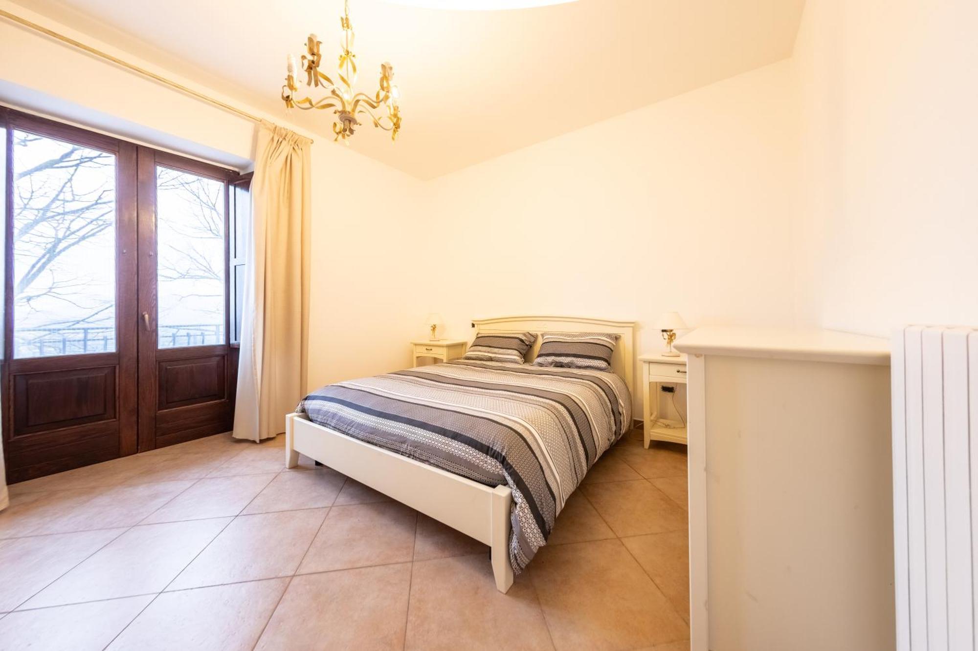 Double Room Mountain View