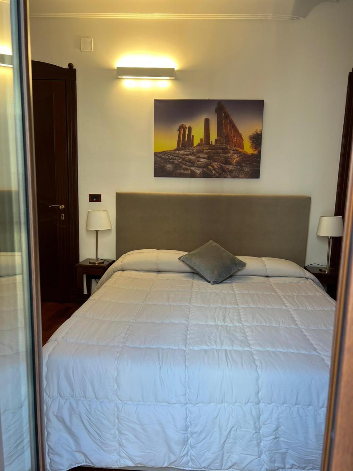 Double Room with Balcony,1639480074:JPEG