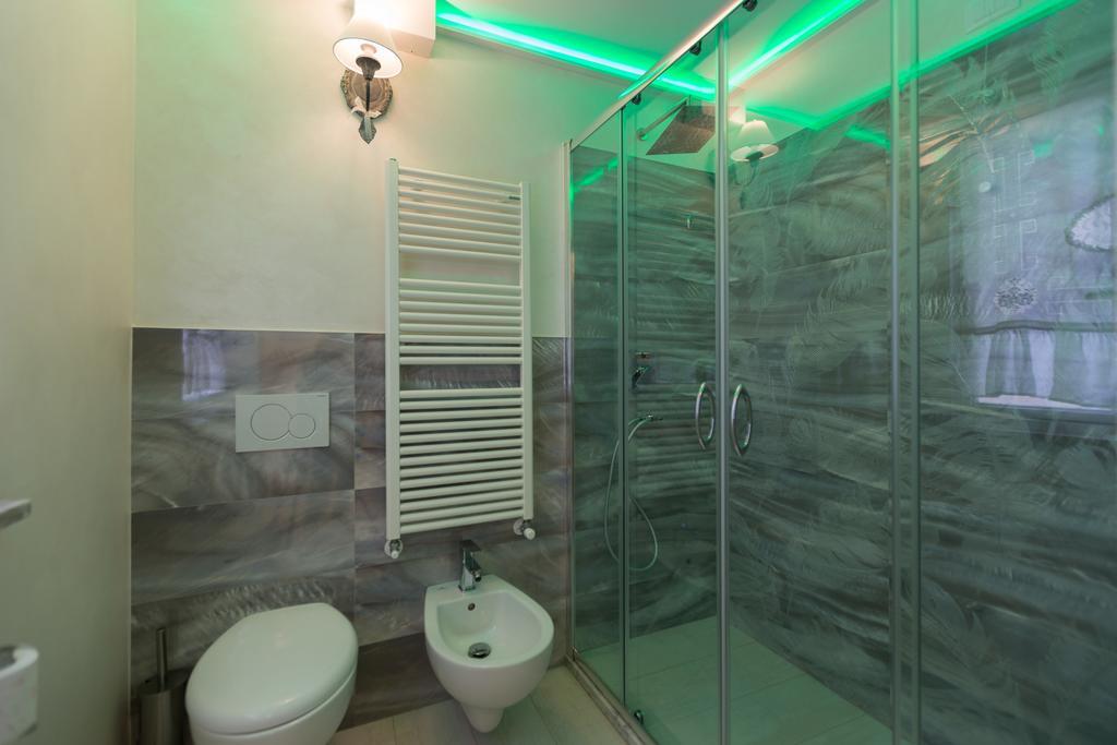 Junior Suite with Balcony - Split Level,164432418:JPEG