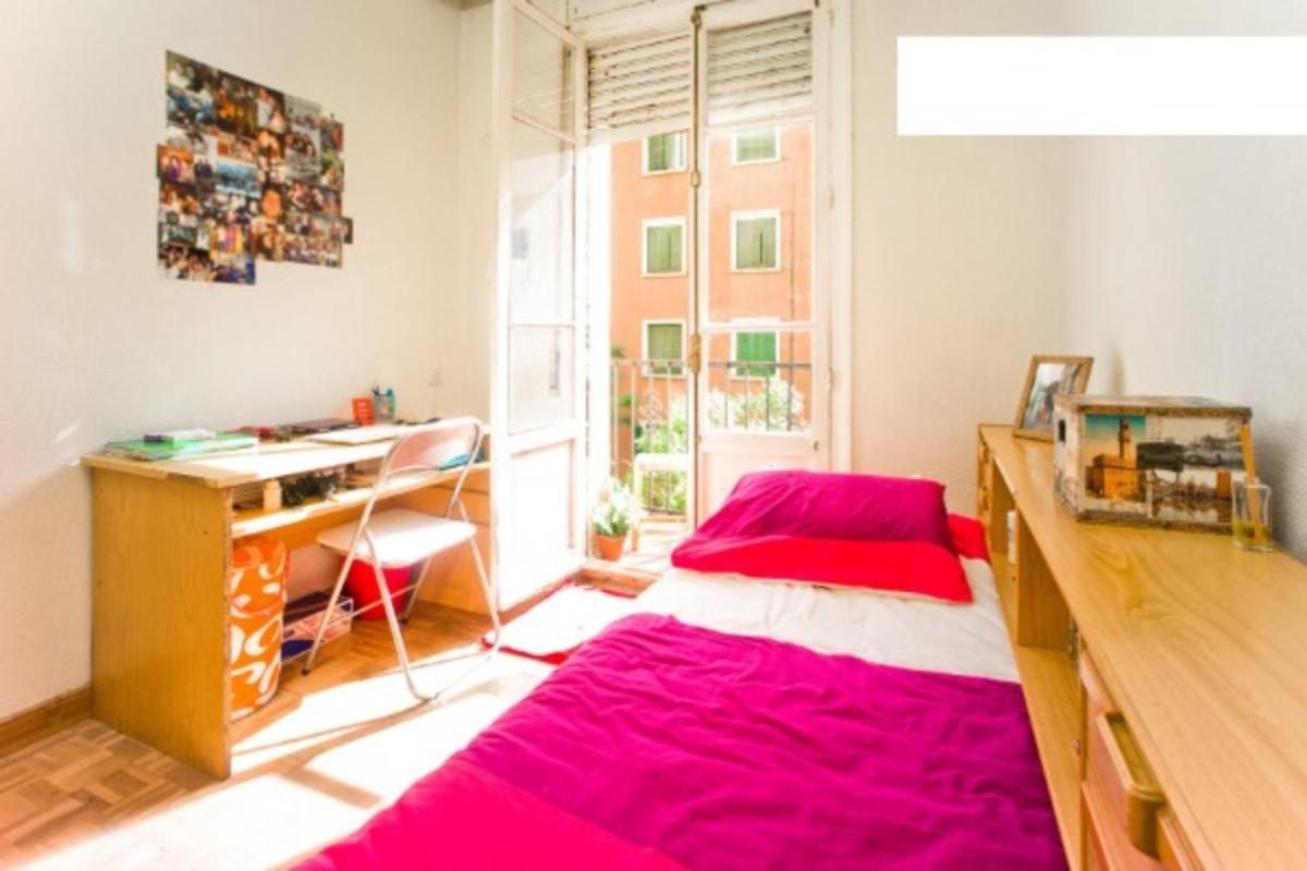 Habitación Individual con balcón
