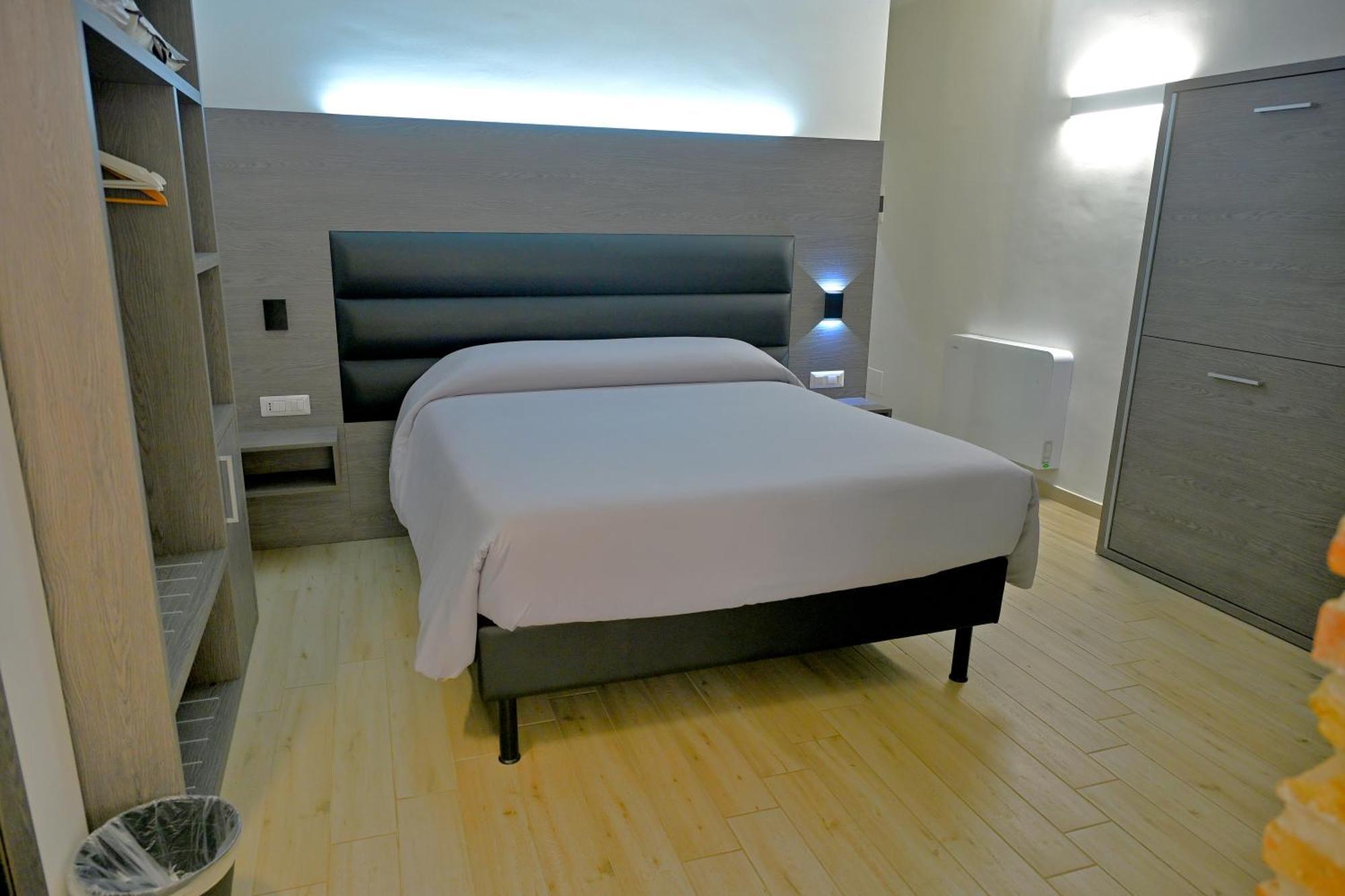 Quadruple Room Private Bathroom