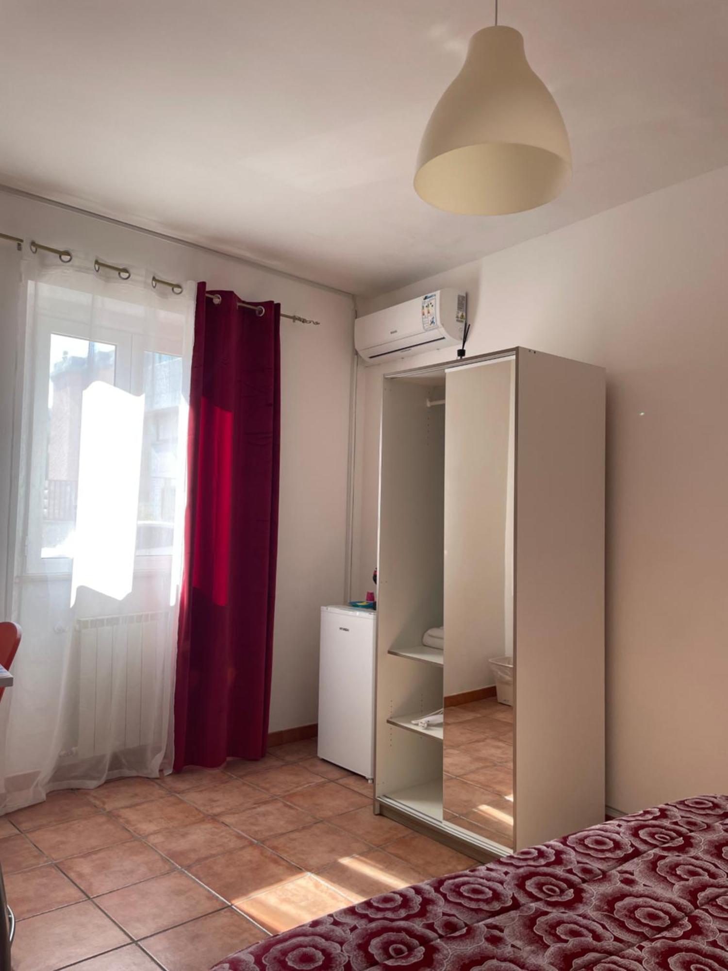 Double Room Private External Bathroom