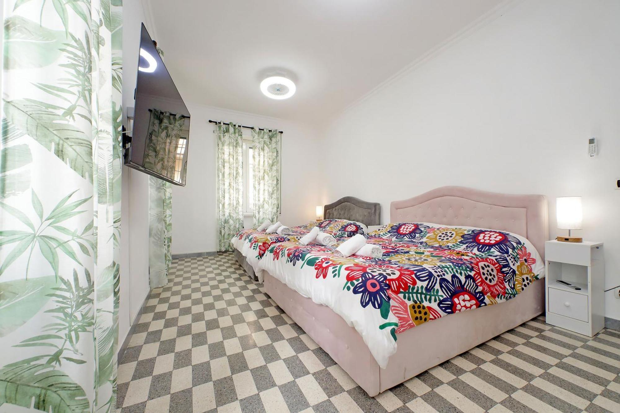 Deluxe Quadruple Room