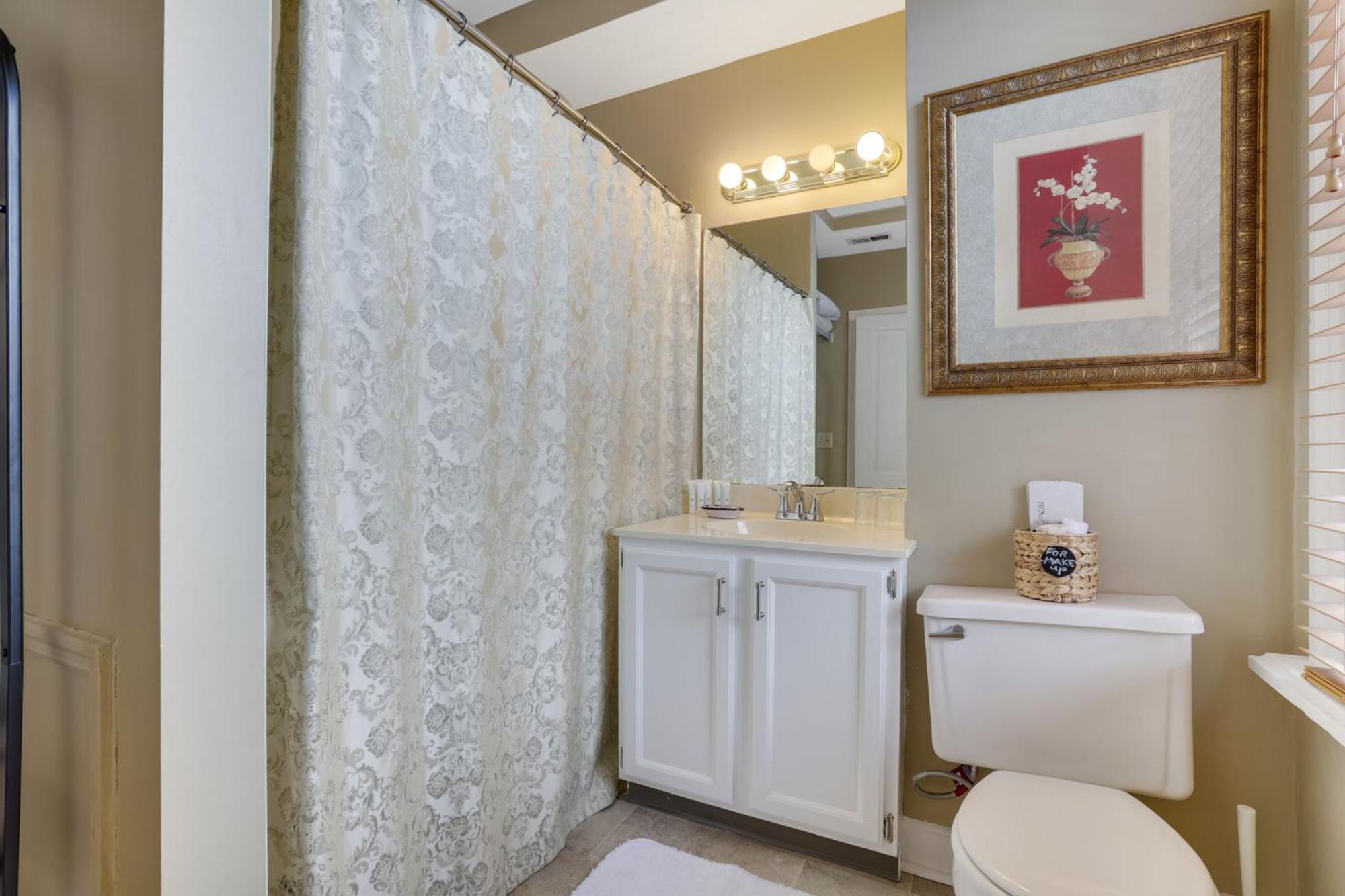 Double Room with Private Bathroom