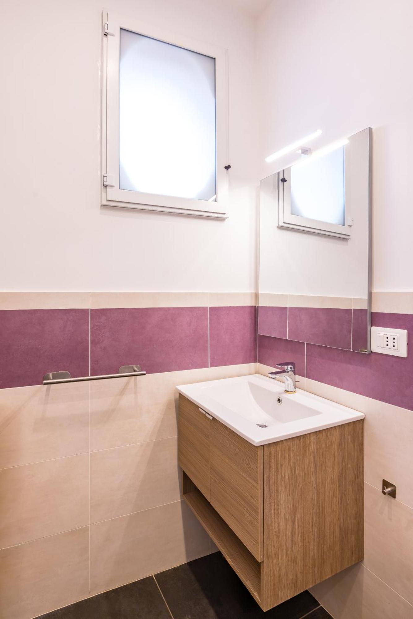 Triple Room Private Bathroom,1649818148:JPEG