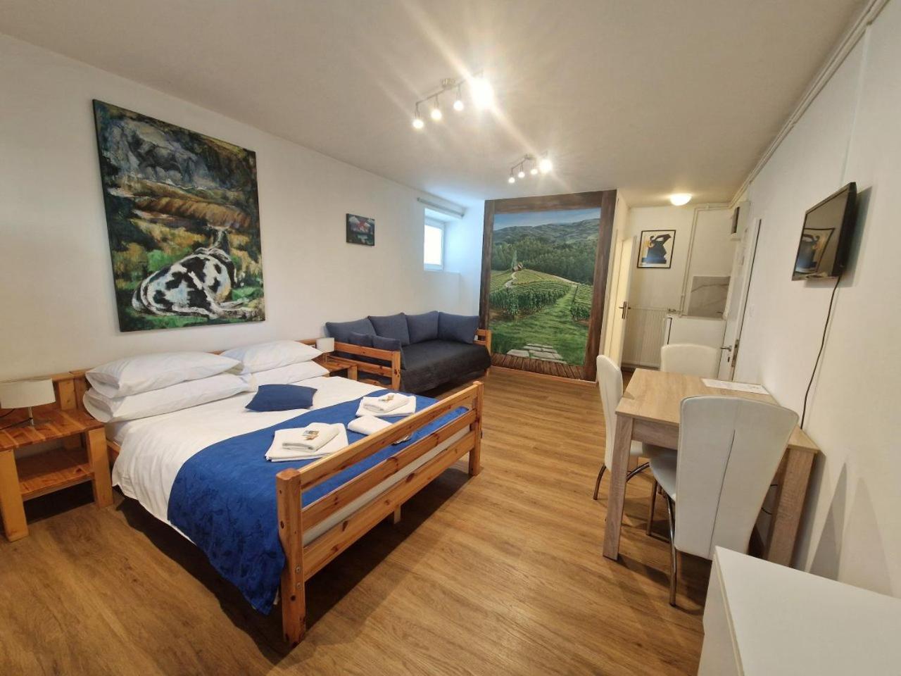 Standard Studio - Basement,1651209973:JPEG