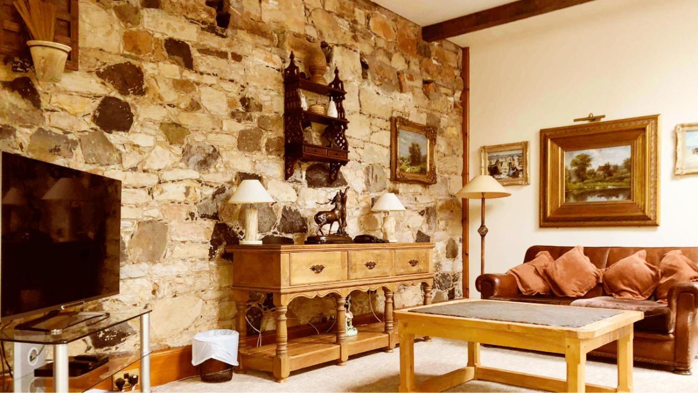 Two-Bedroom Cottage (Sleeps 4)