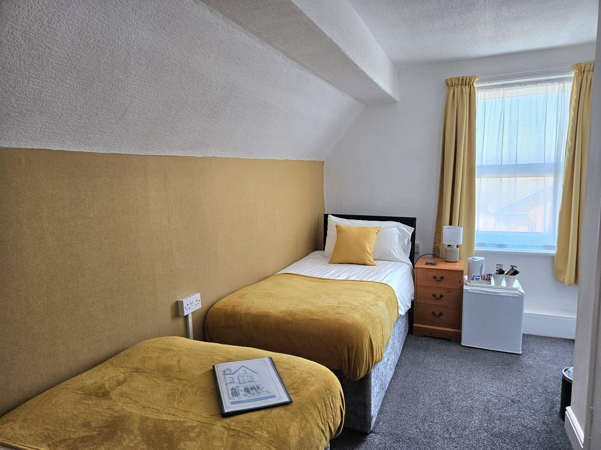 Superior Twin Room,1660313934:JPEG