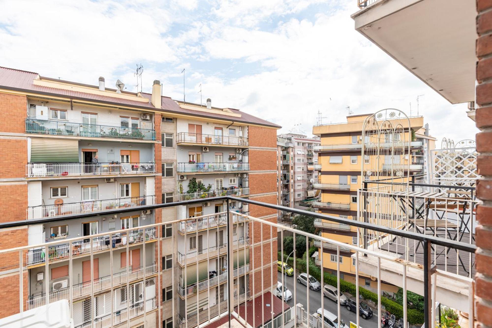 Double Room with Balcony,1661668643:JPEG