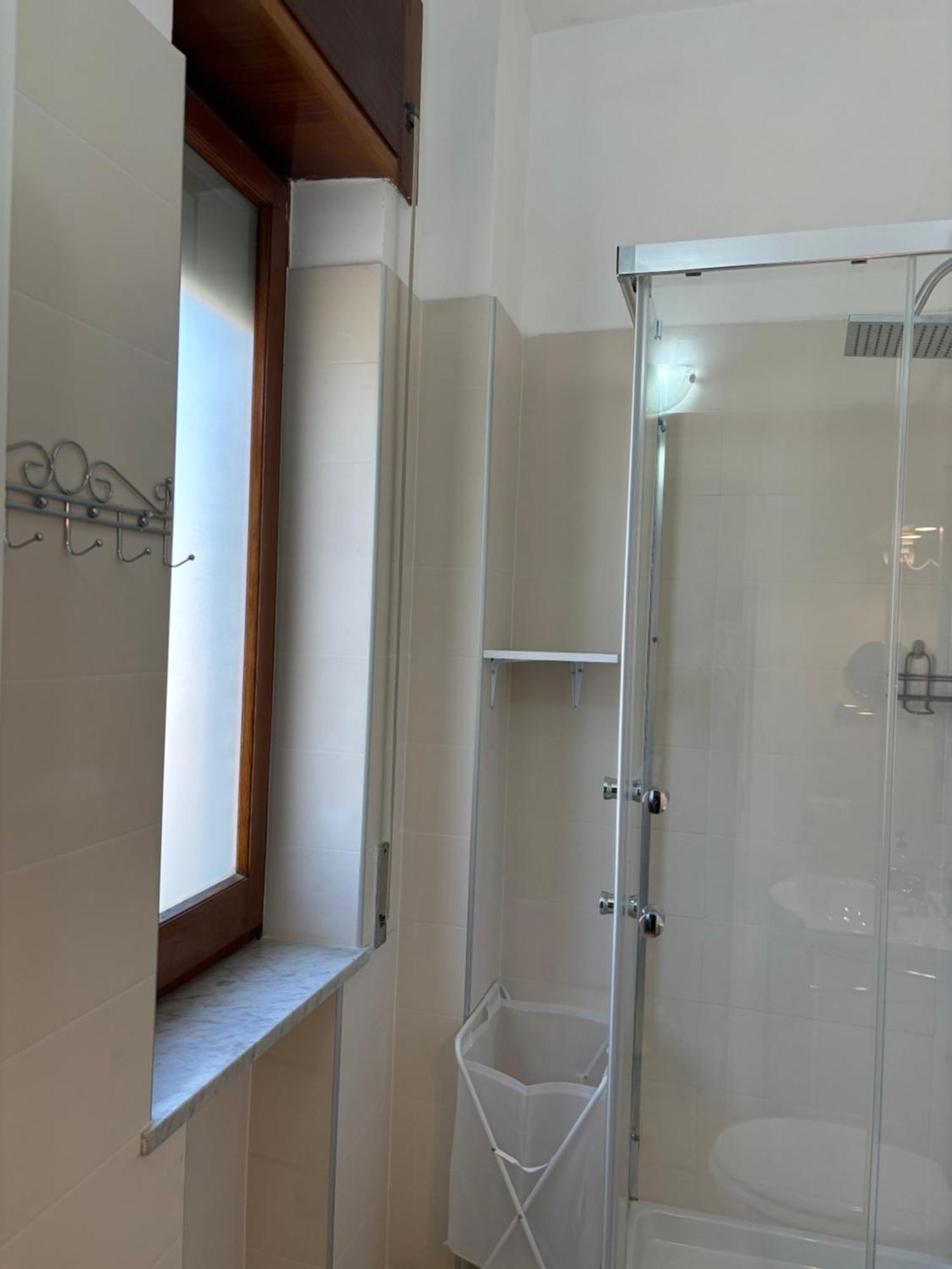 Double Room with Private Bathroom,1663111881:JPEG