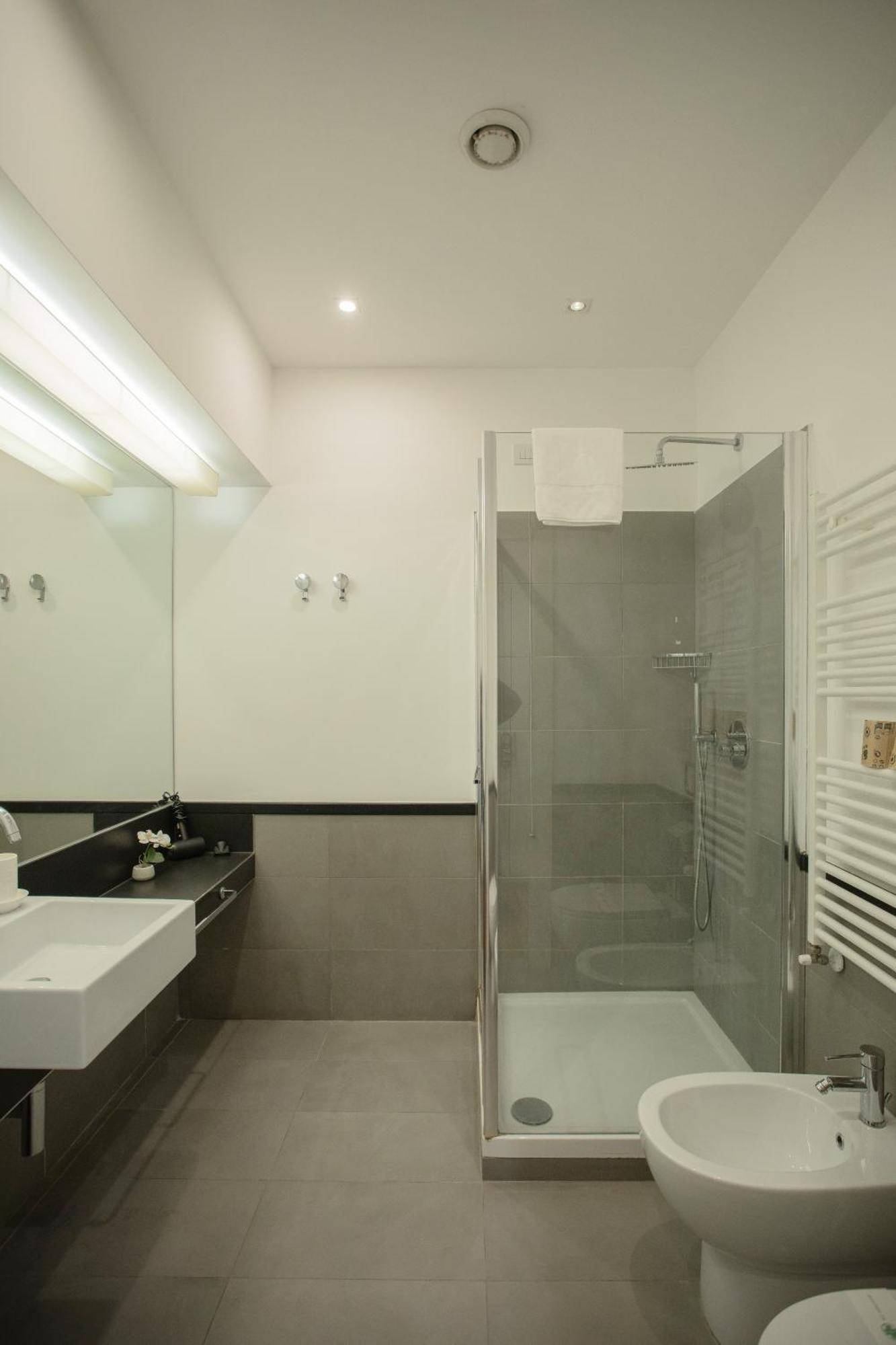 Double or Twin Room Private Bathroom,1664819928:JPEG