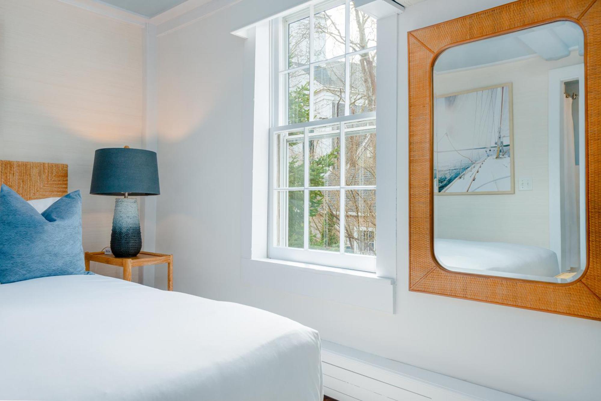 Deluxe Queen Room,1665411520:JPEG