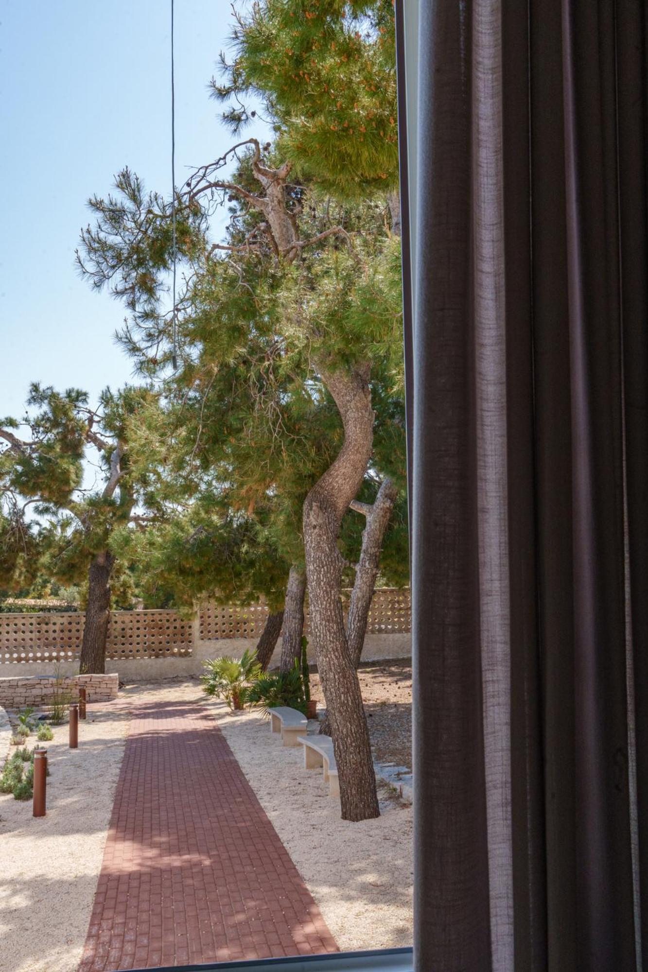 Double Room Pool View