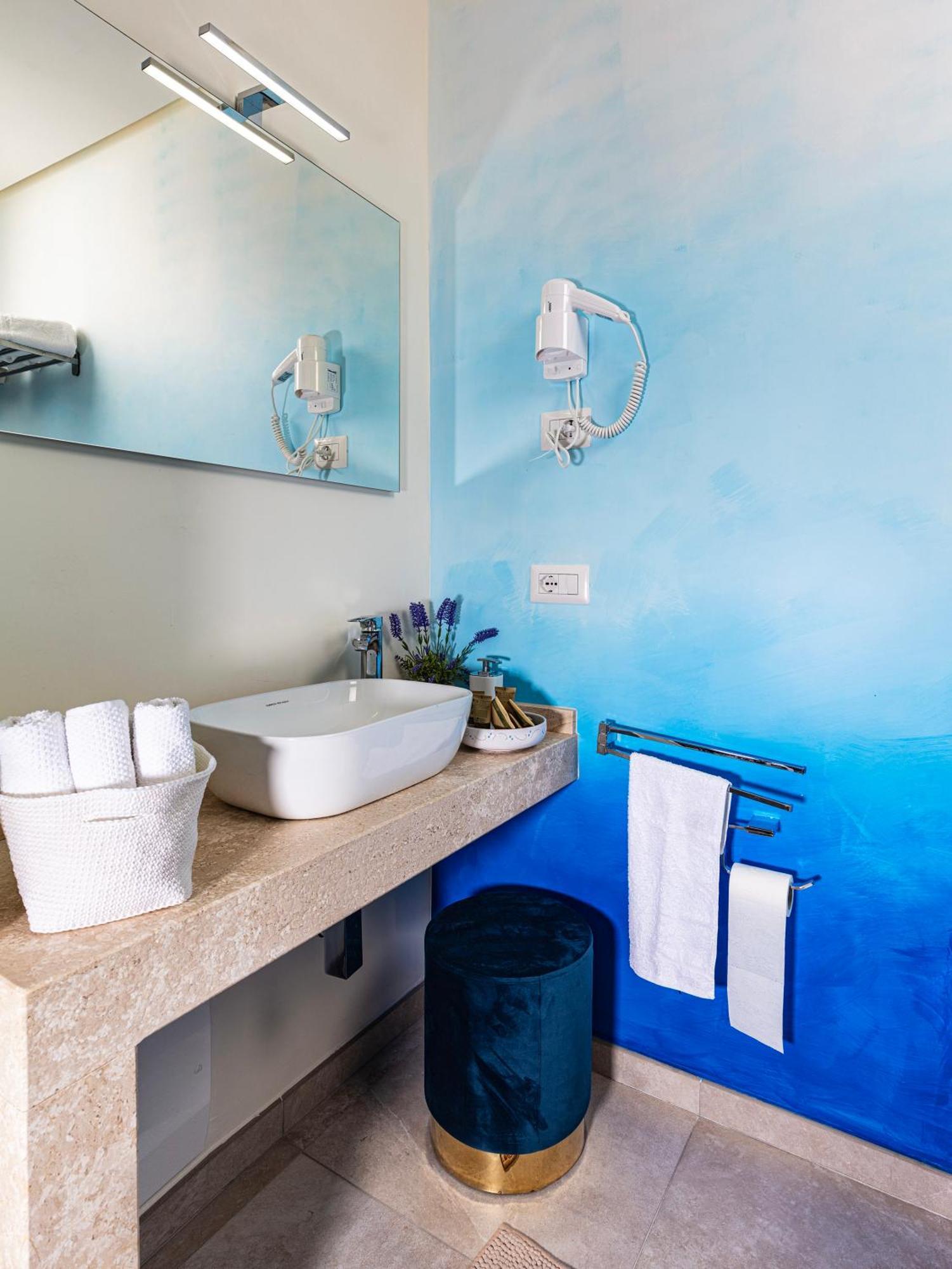 Quadruple Room Private Bathroom