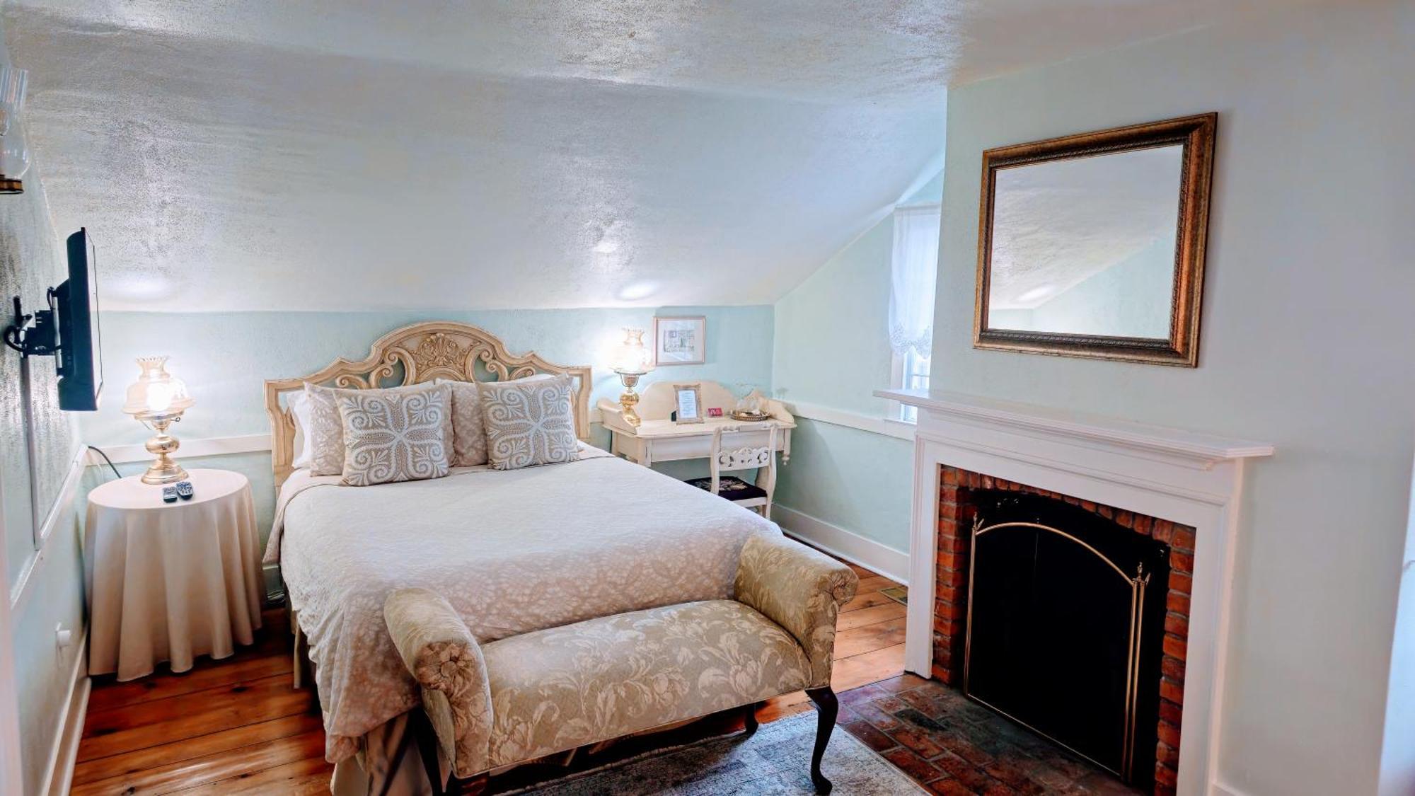 Superior Queen Room