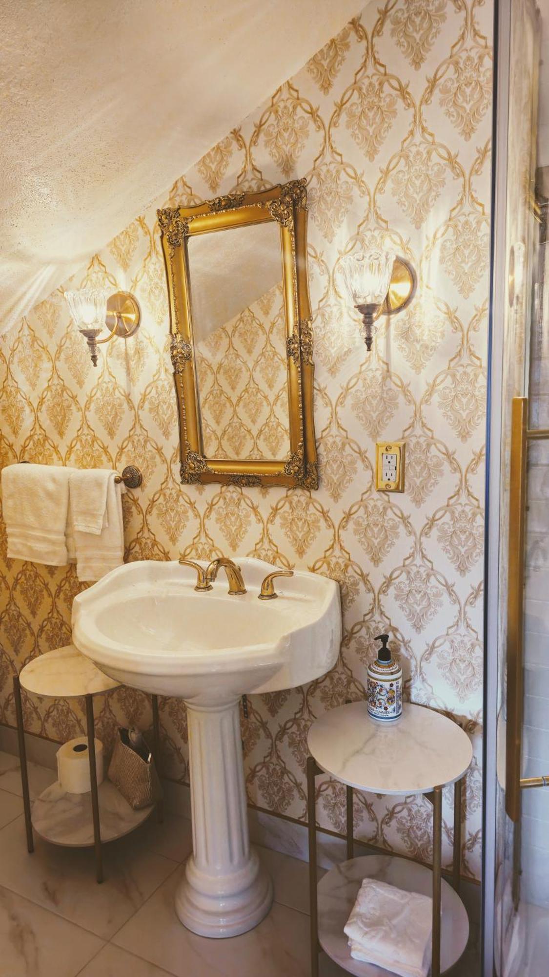 King or Twin Room