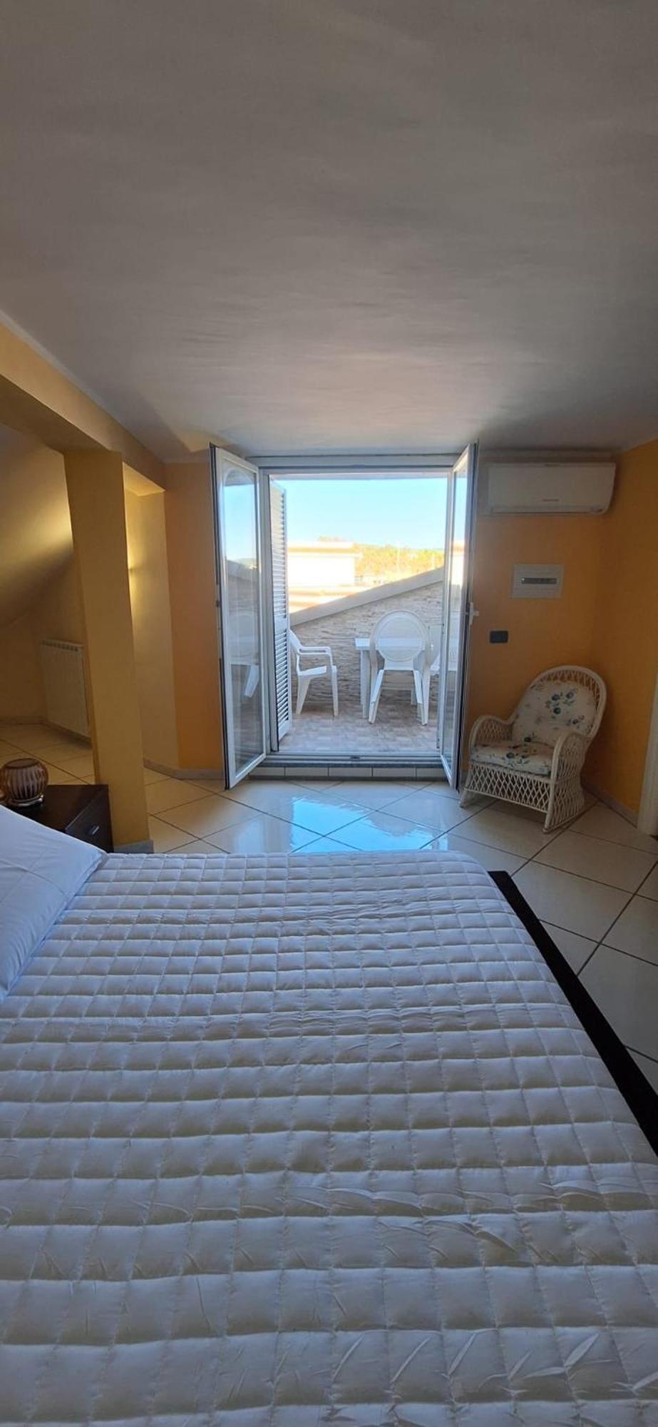 Double Room Private Bathroom