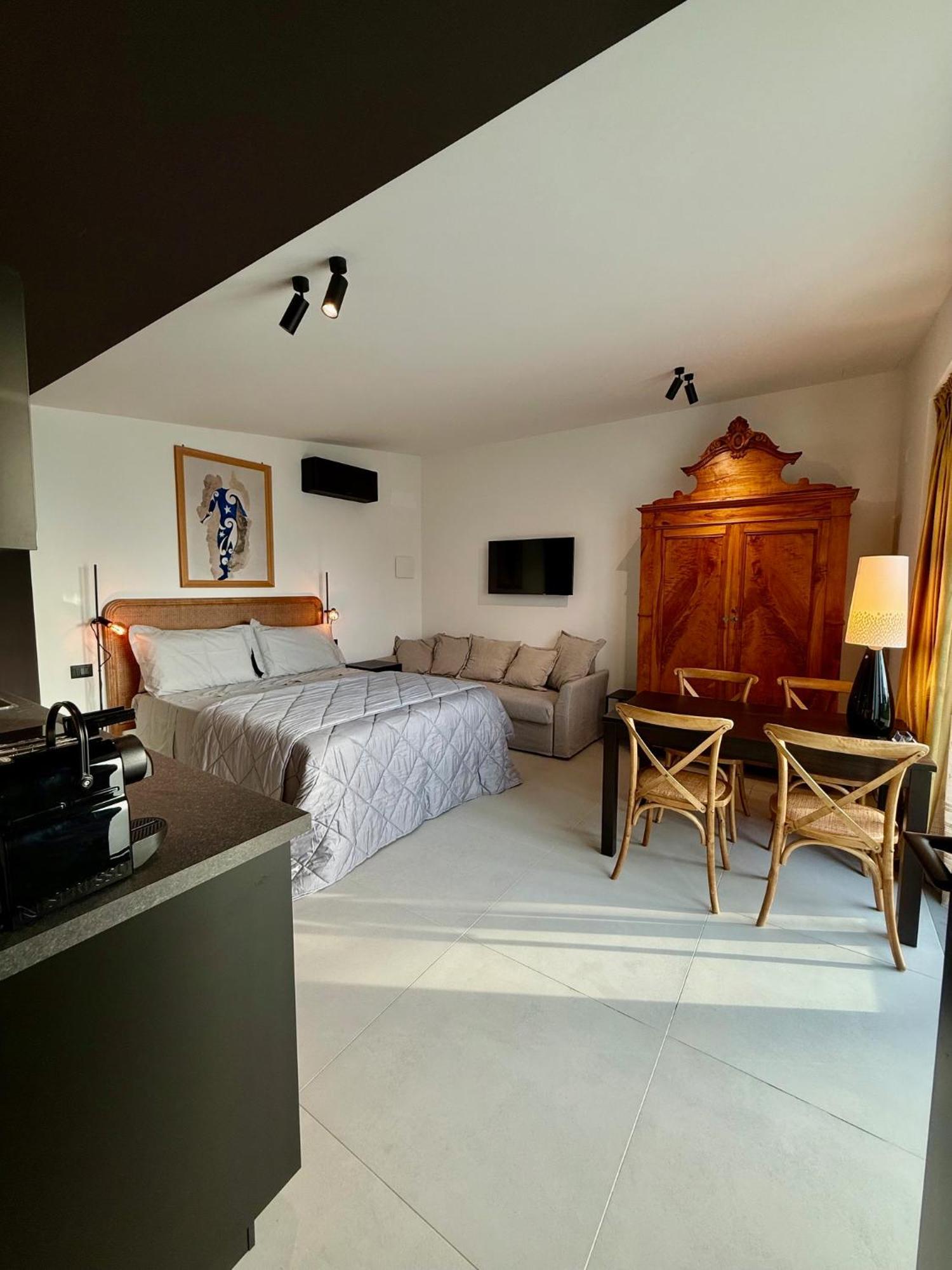 Junior Suite Pool View