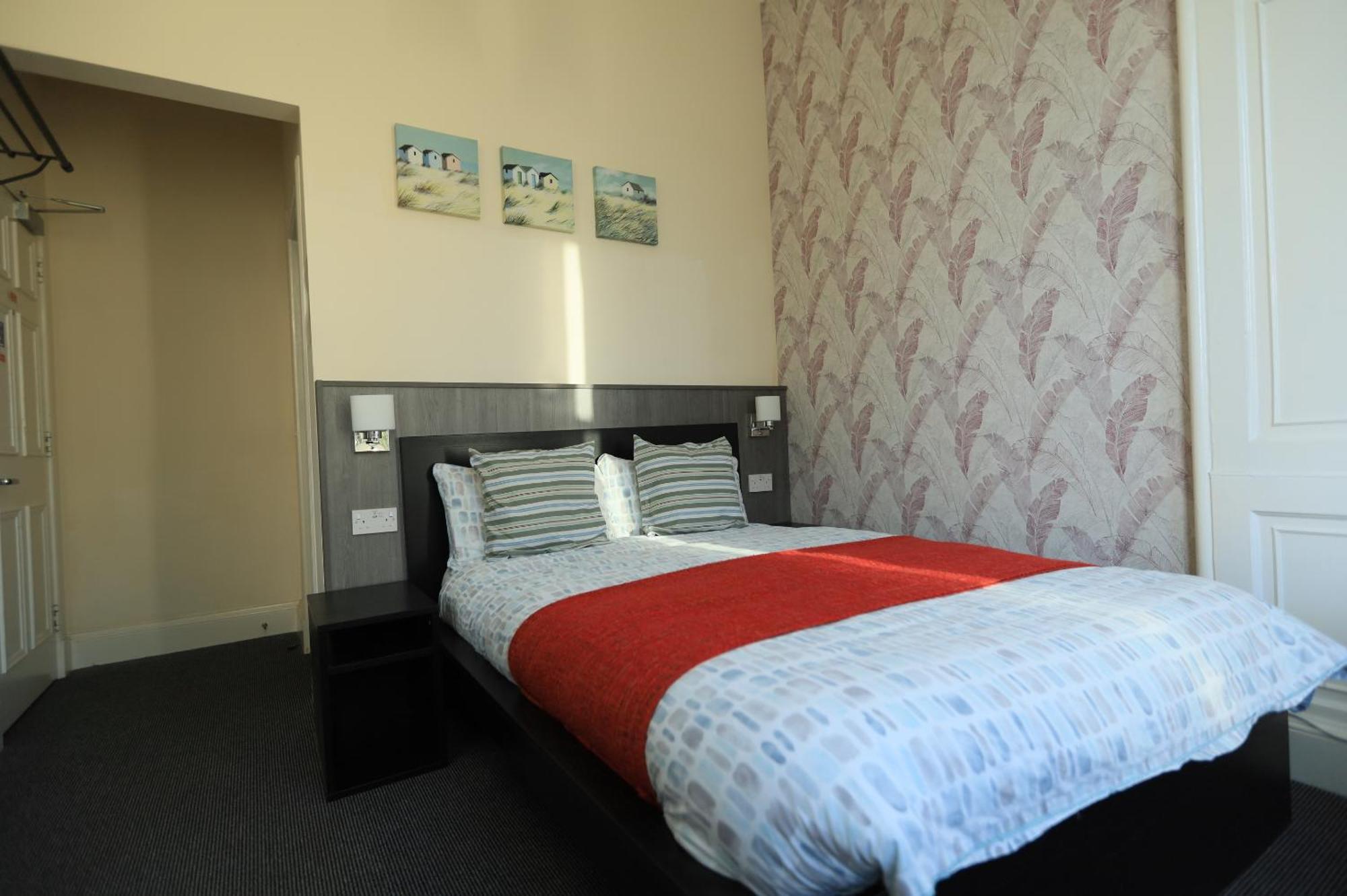 Double Room Private Bathroom