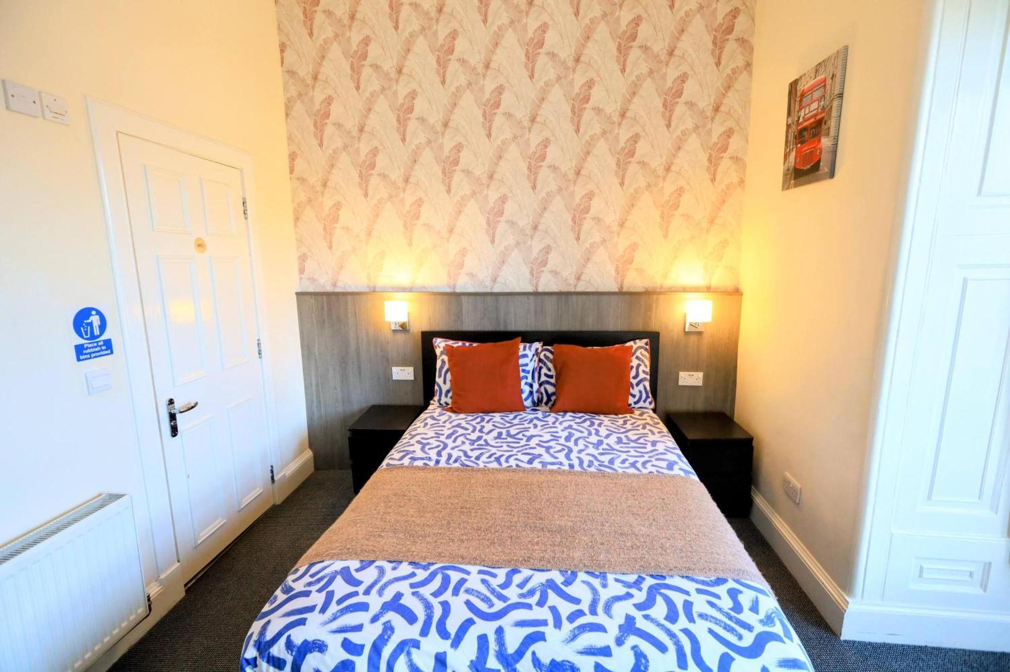 Double Room Private Bathroom