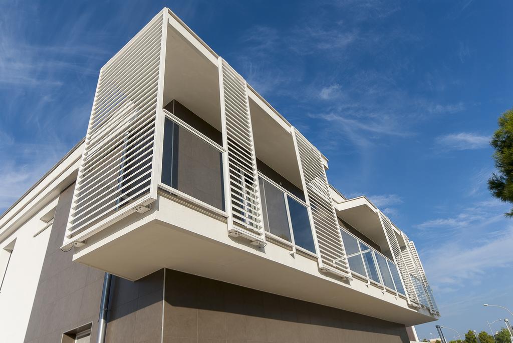 Deluxe Studio,174377433:JPEG