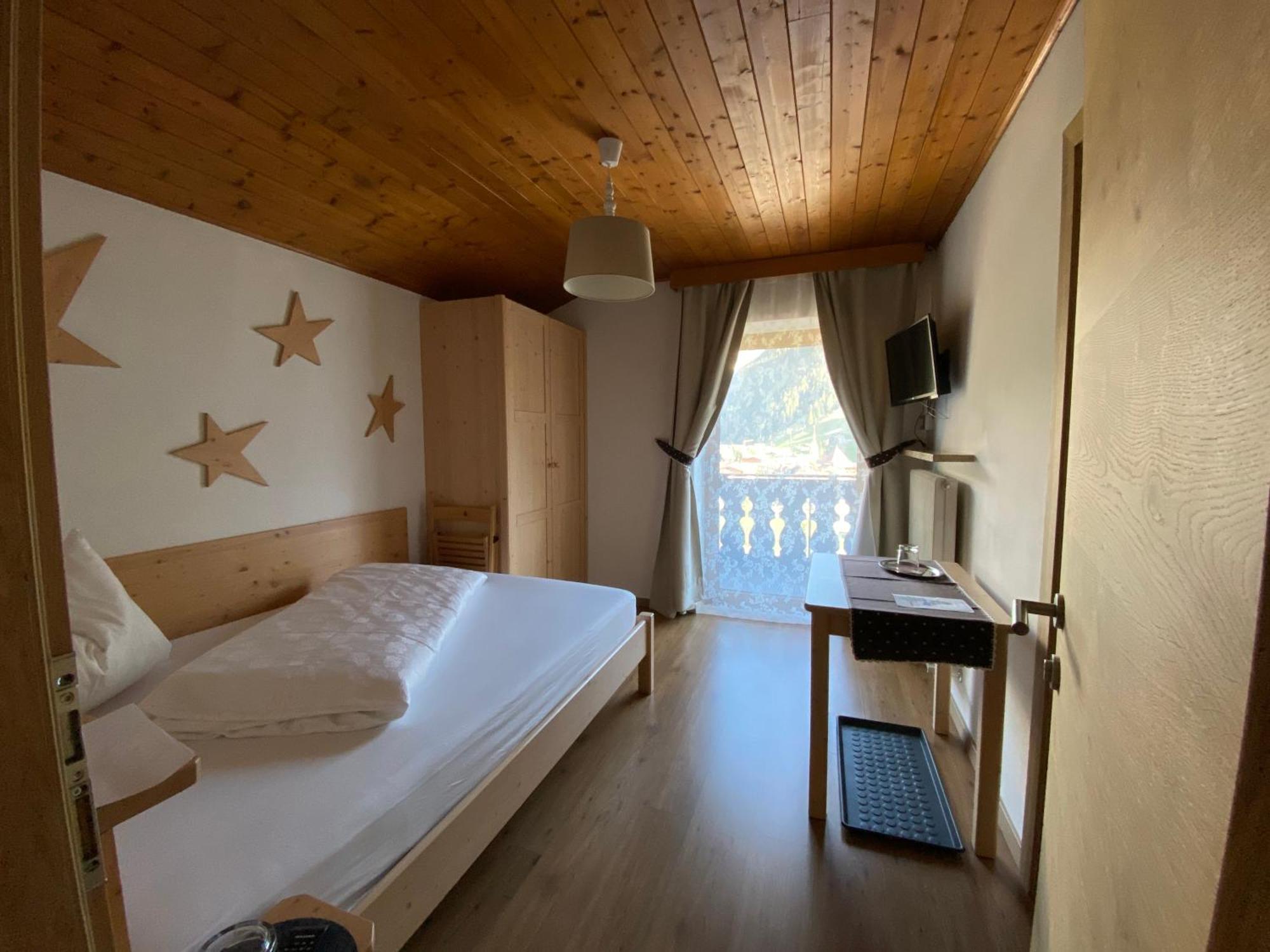 Single Room Mountain View