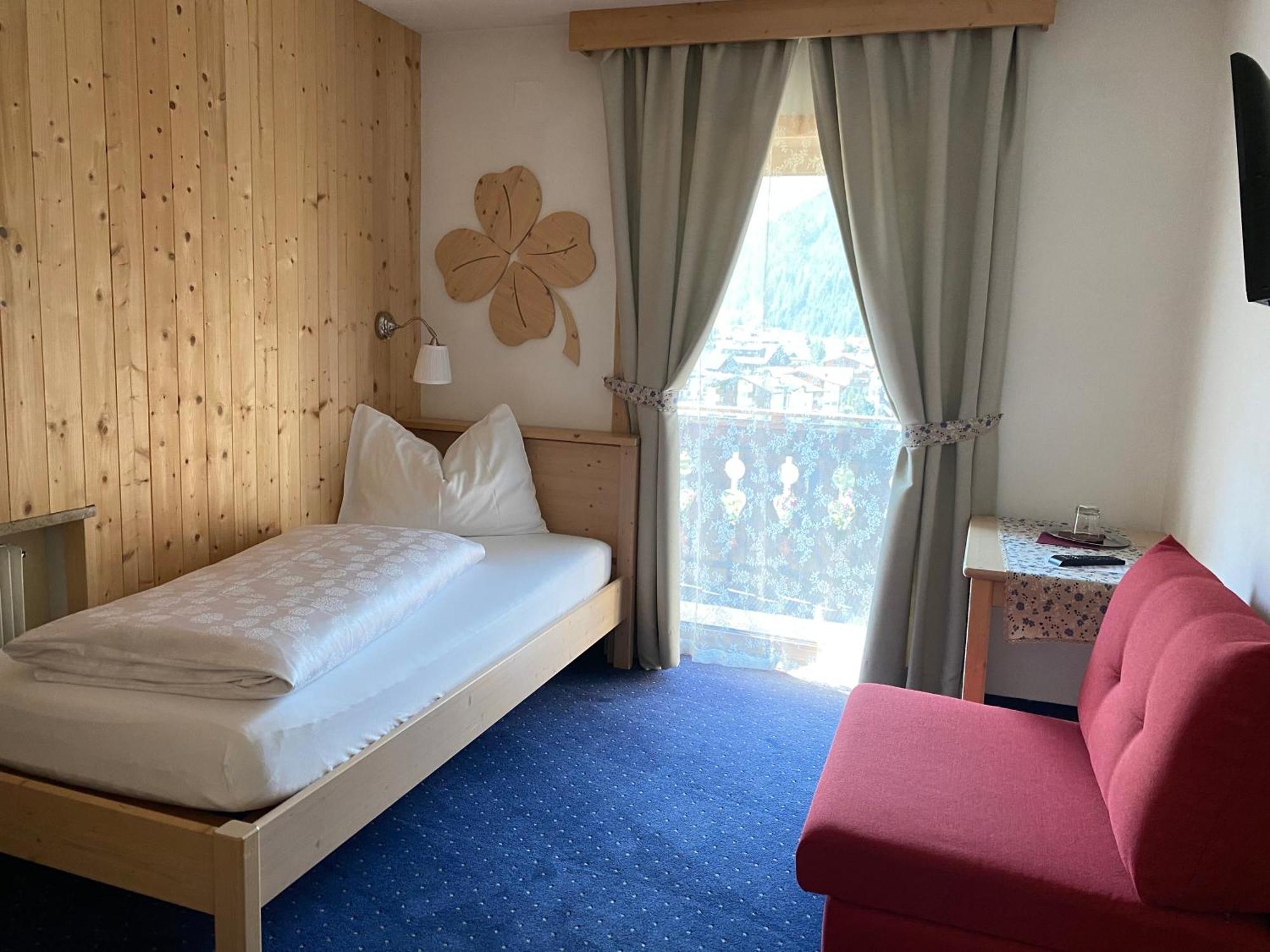 Single Room Mountain View
