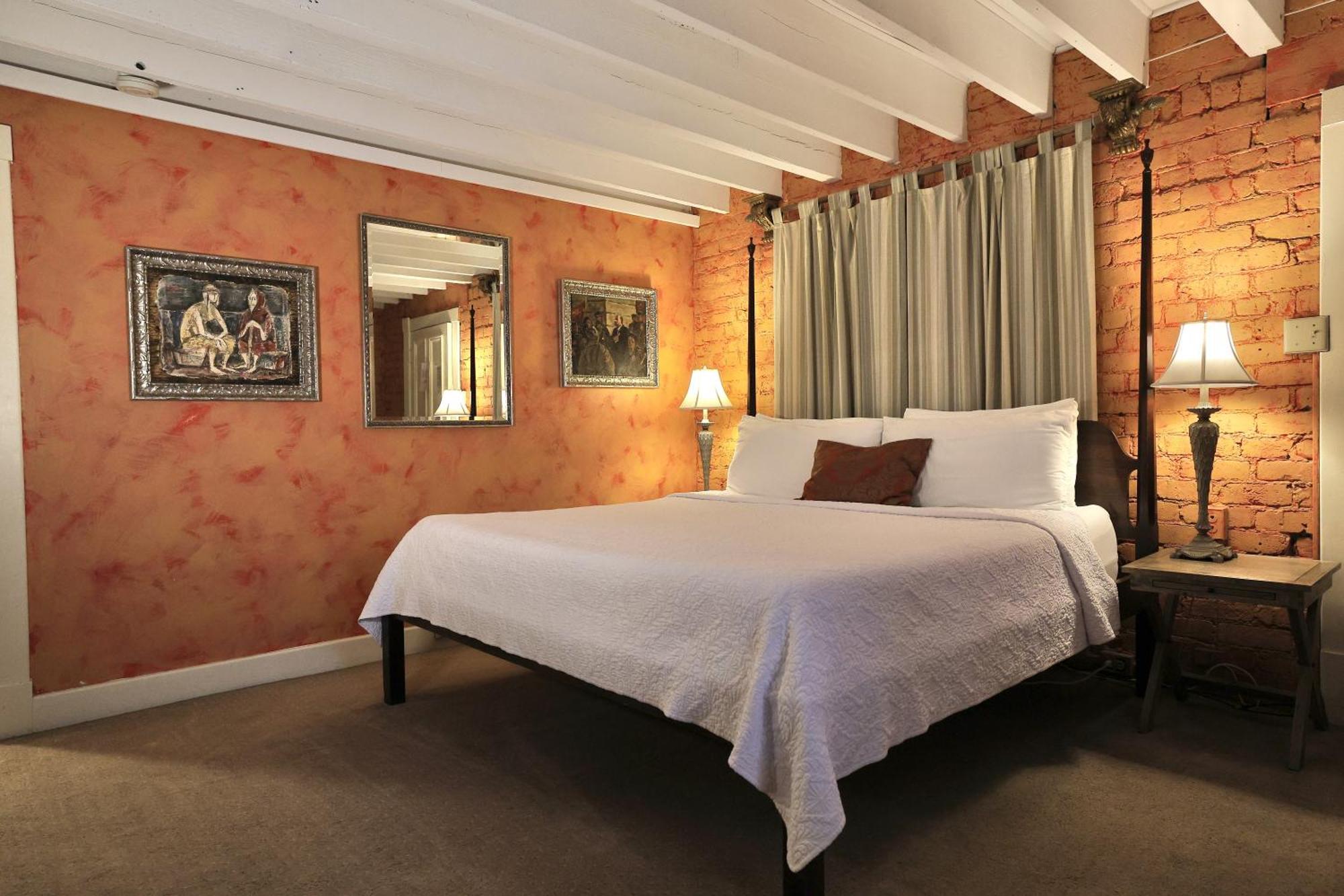 King Room Garden View
