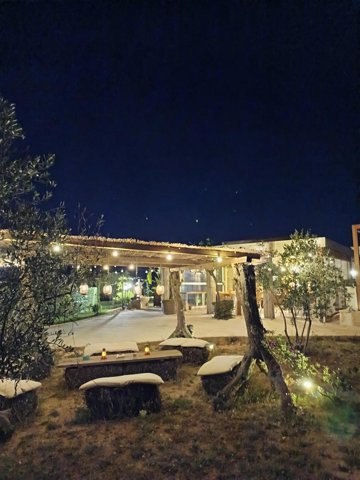 Deluxe Double or Twin Room Garden View
