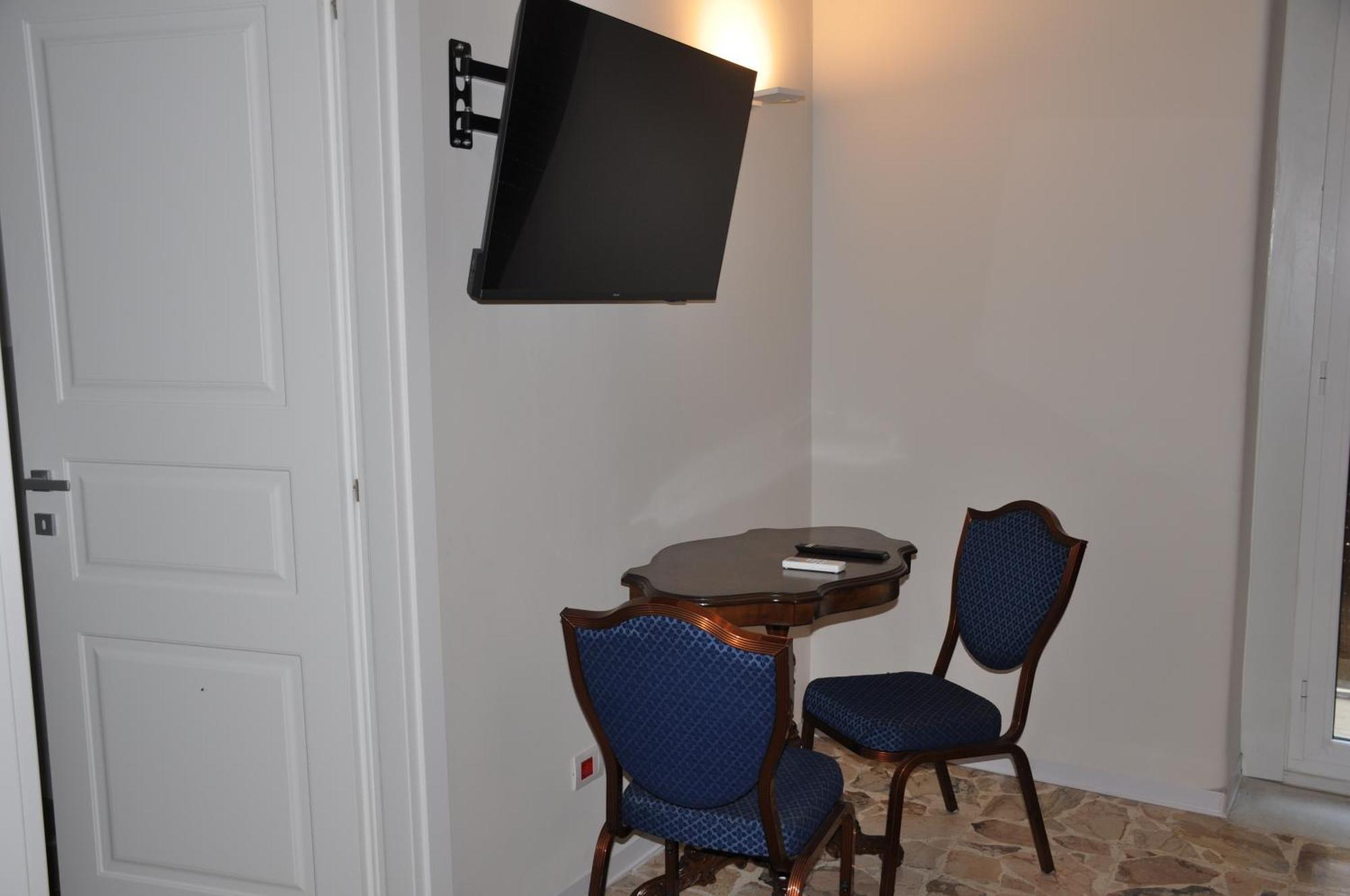 King Room Spa Bath