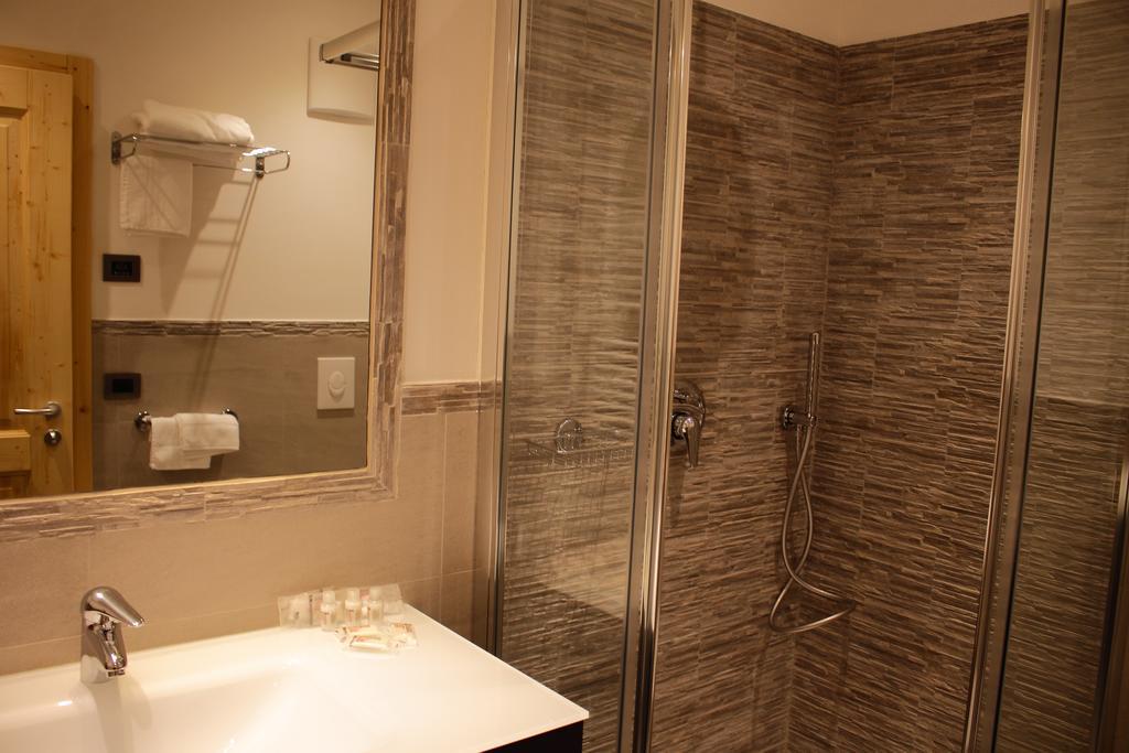 Camera Singola con Bagno Privato