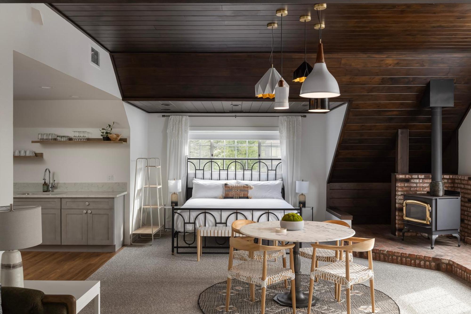 Two-Bedroom Suite