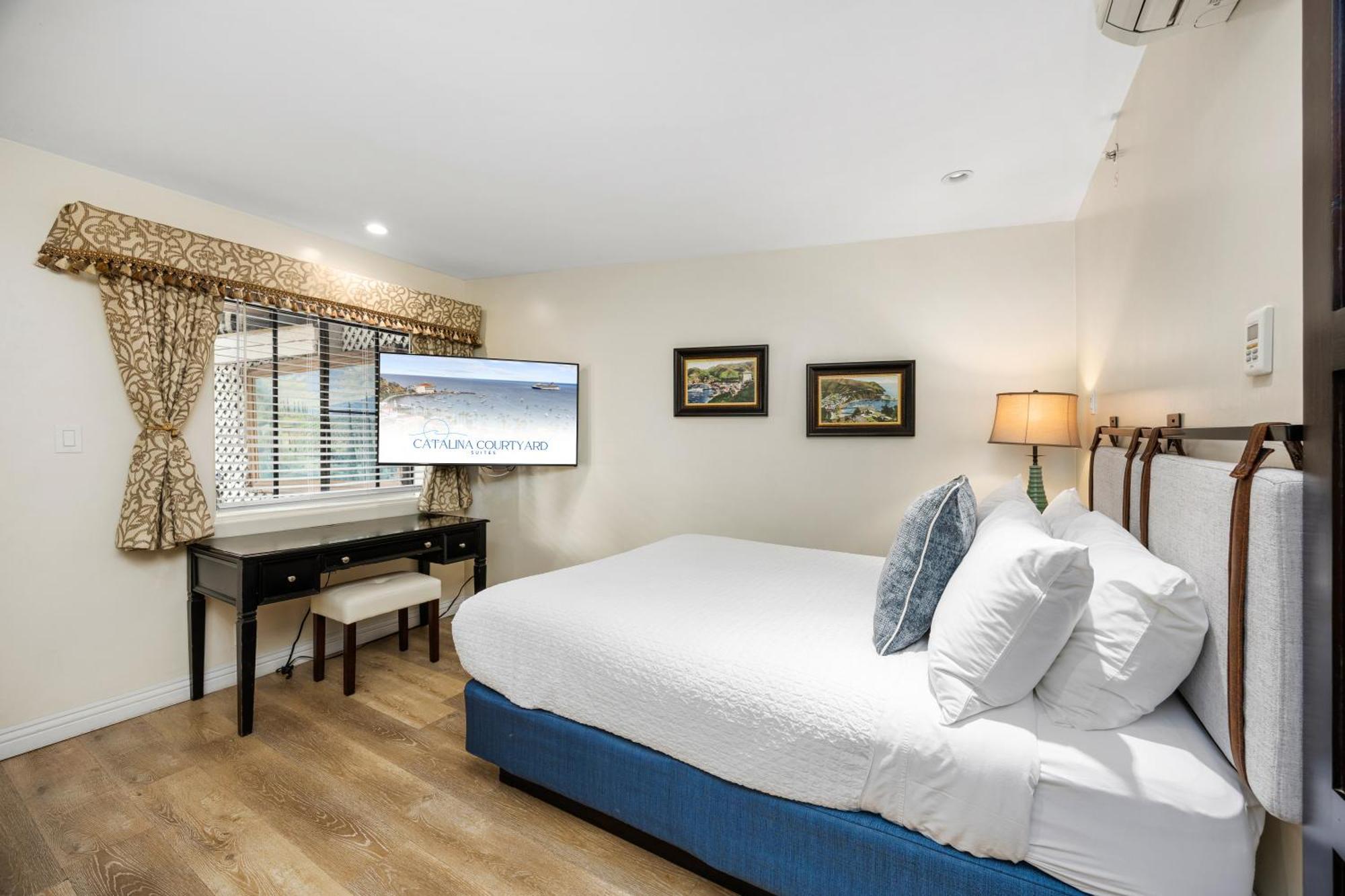 Queen Room with Garden View