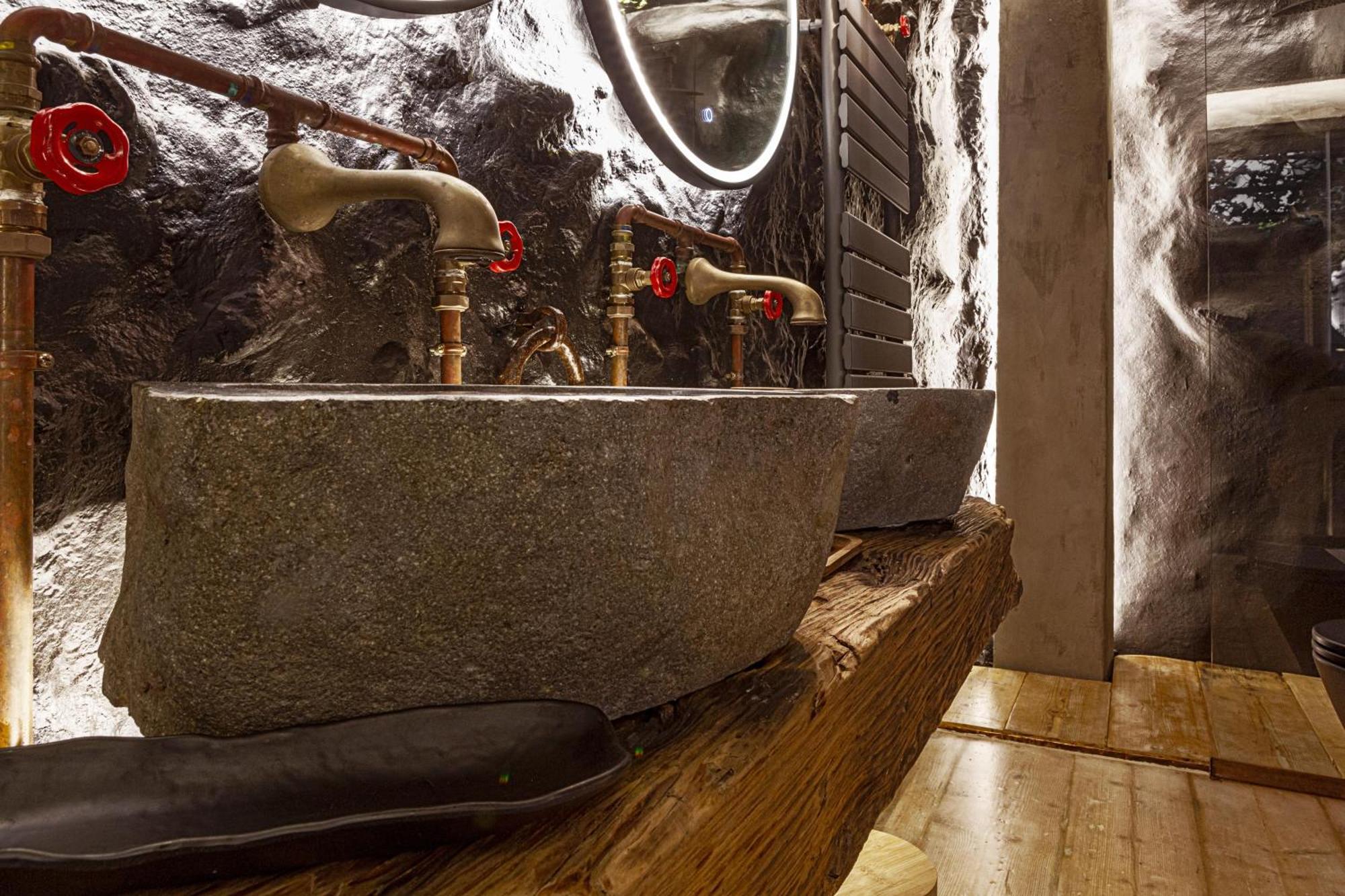King Room Spa Bath
