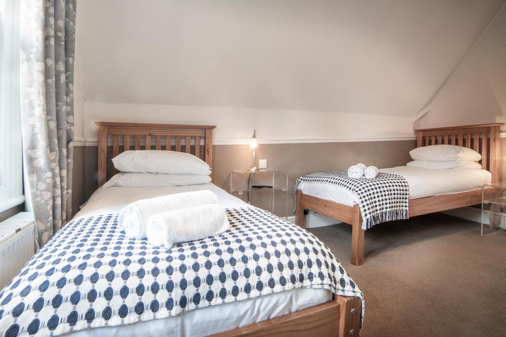 Standard Twin Room,1695822745:JPEG