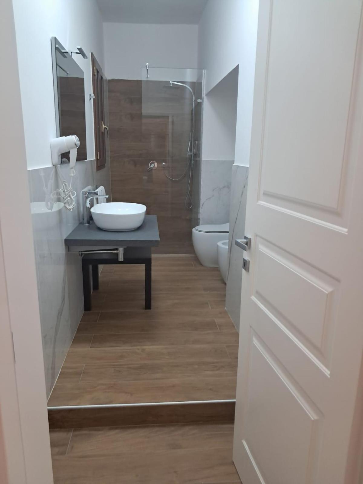 King Room Spa Bath