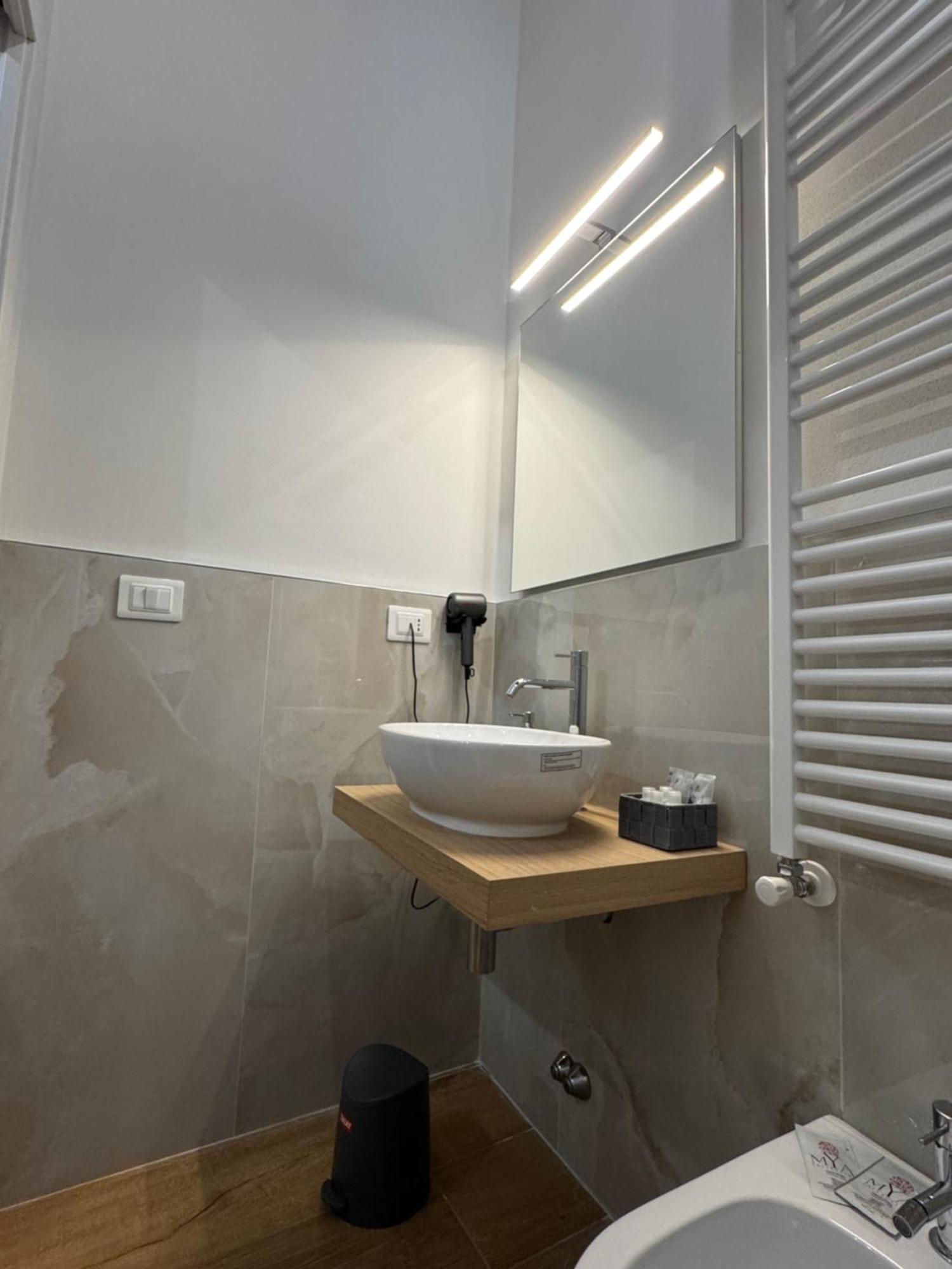 Double Room Private Bathroom